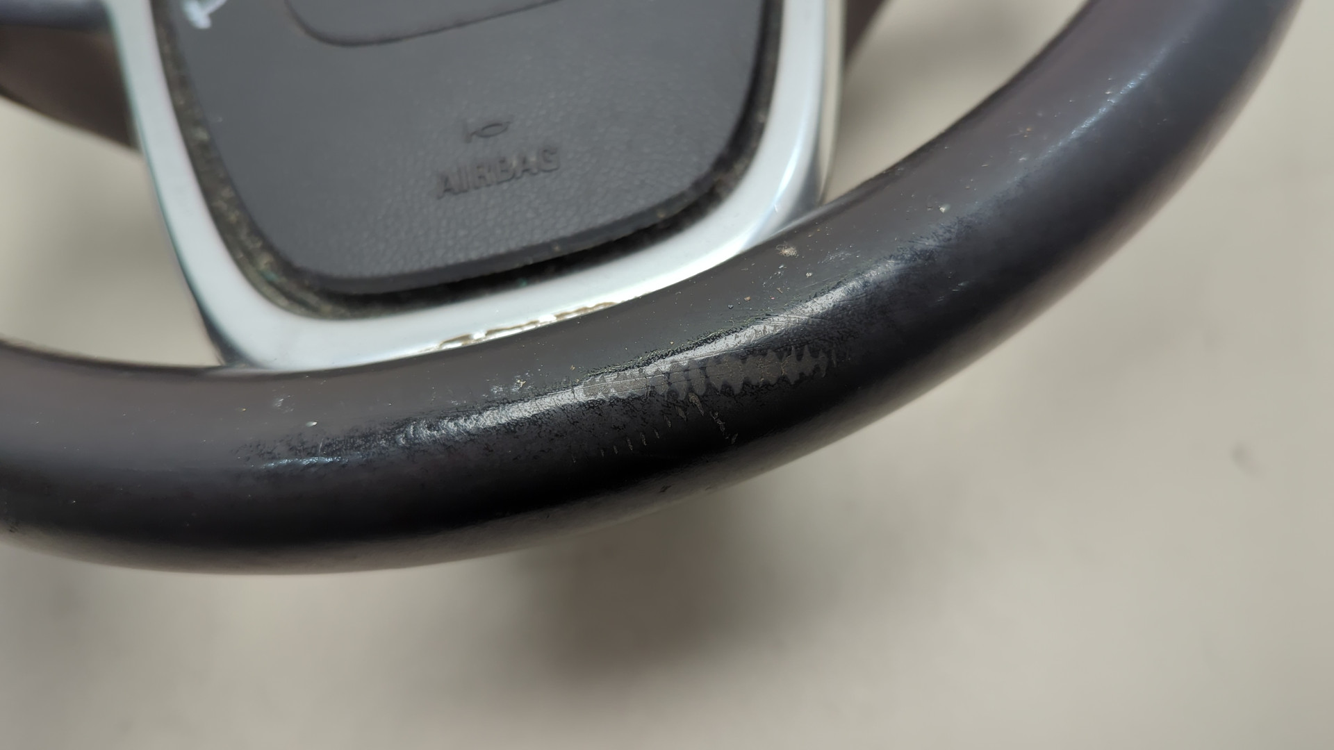 Рулевое колесо (руль)