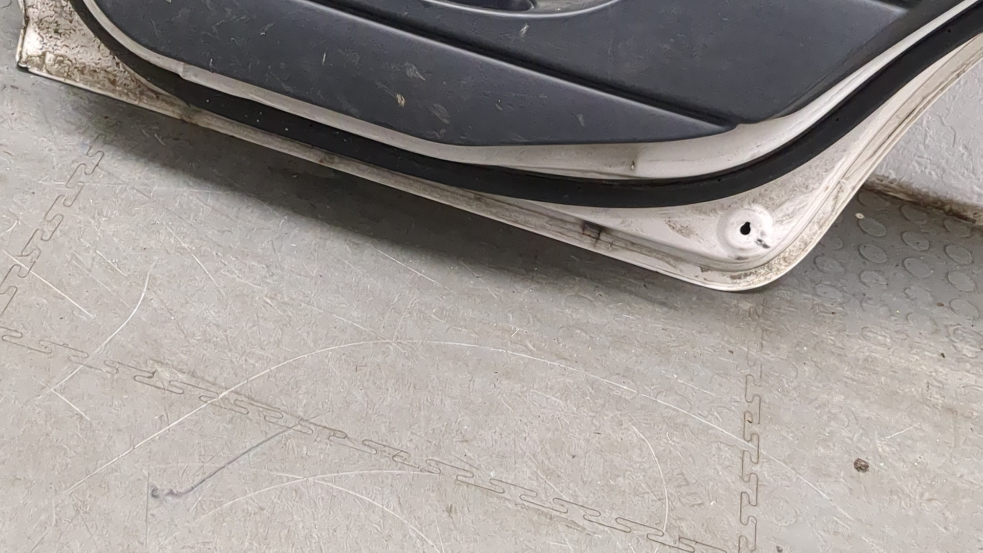 Дверь задняя правая