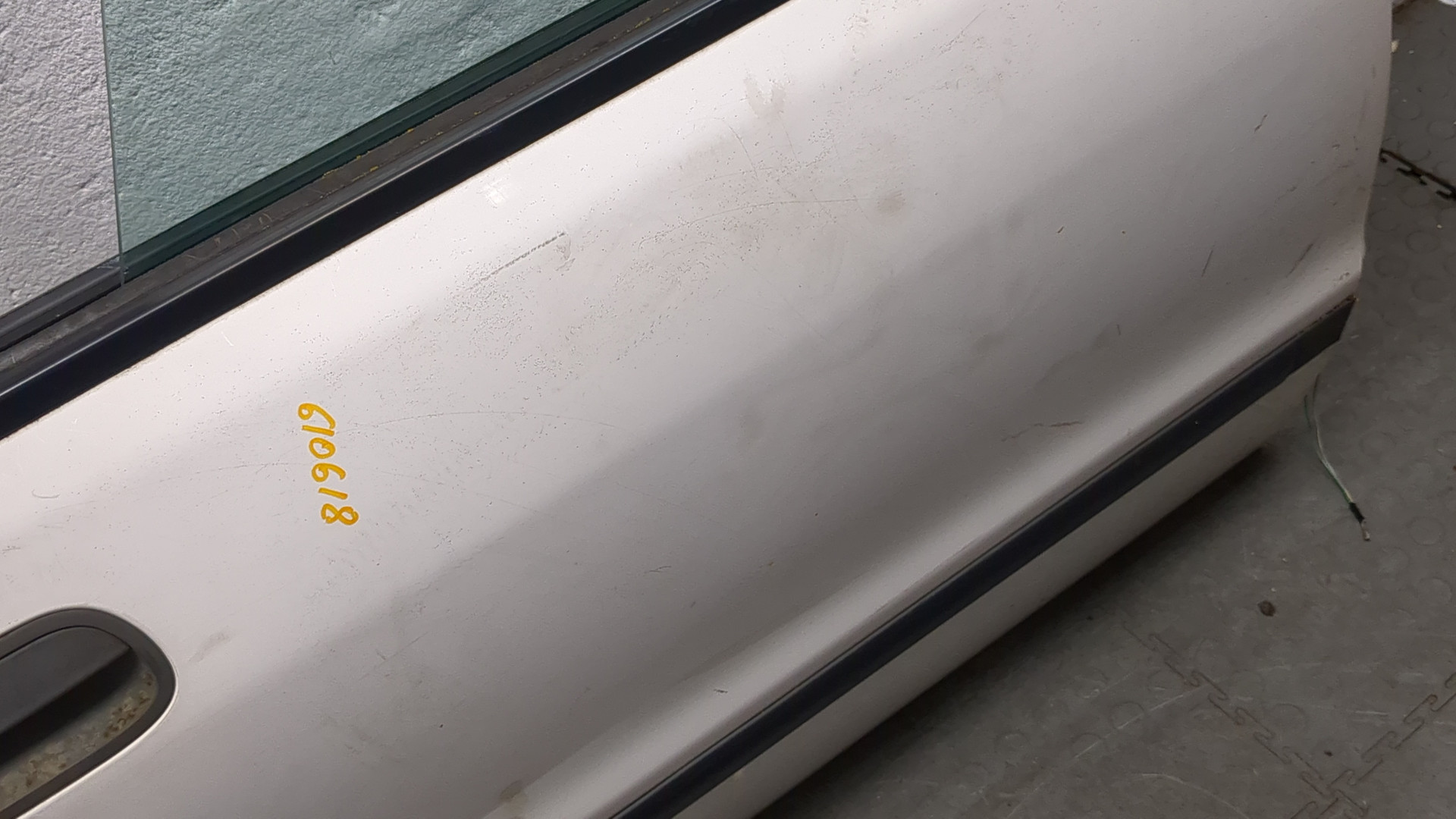 Дверь задняя правая