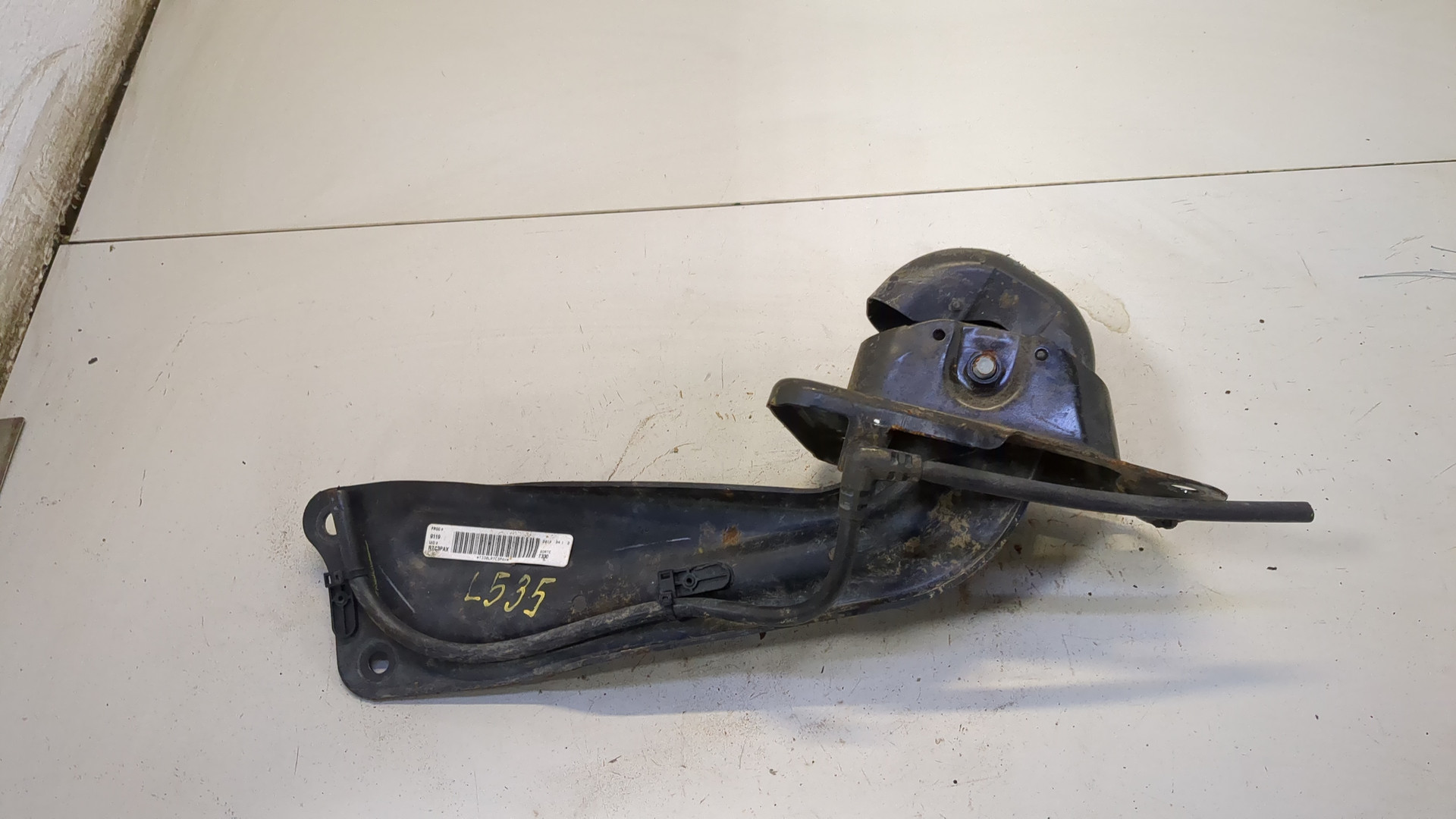 Рычаг задний левый