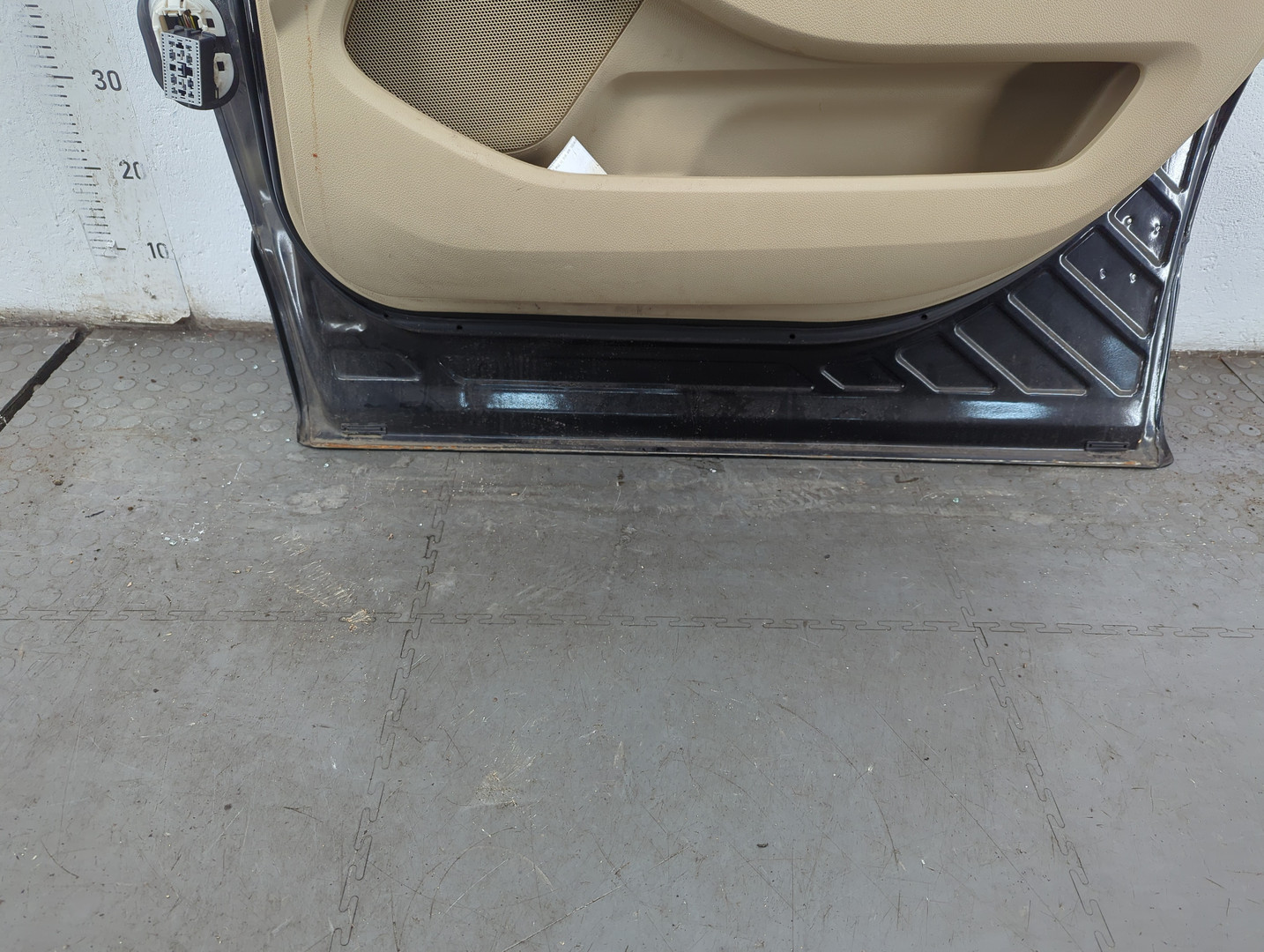 Дверь передняя правая