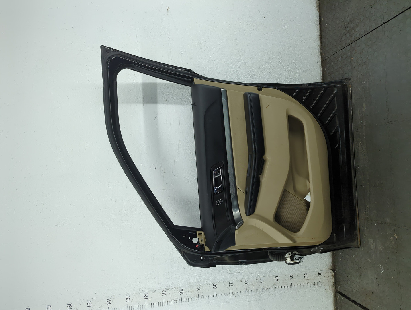 Дверь передняя правая