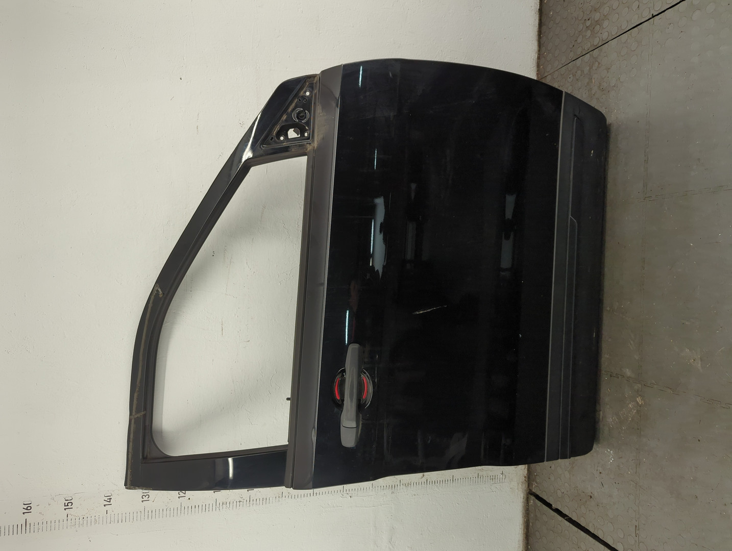 Дверь передняя правая