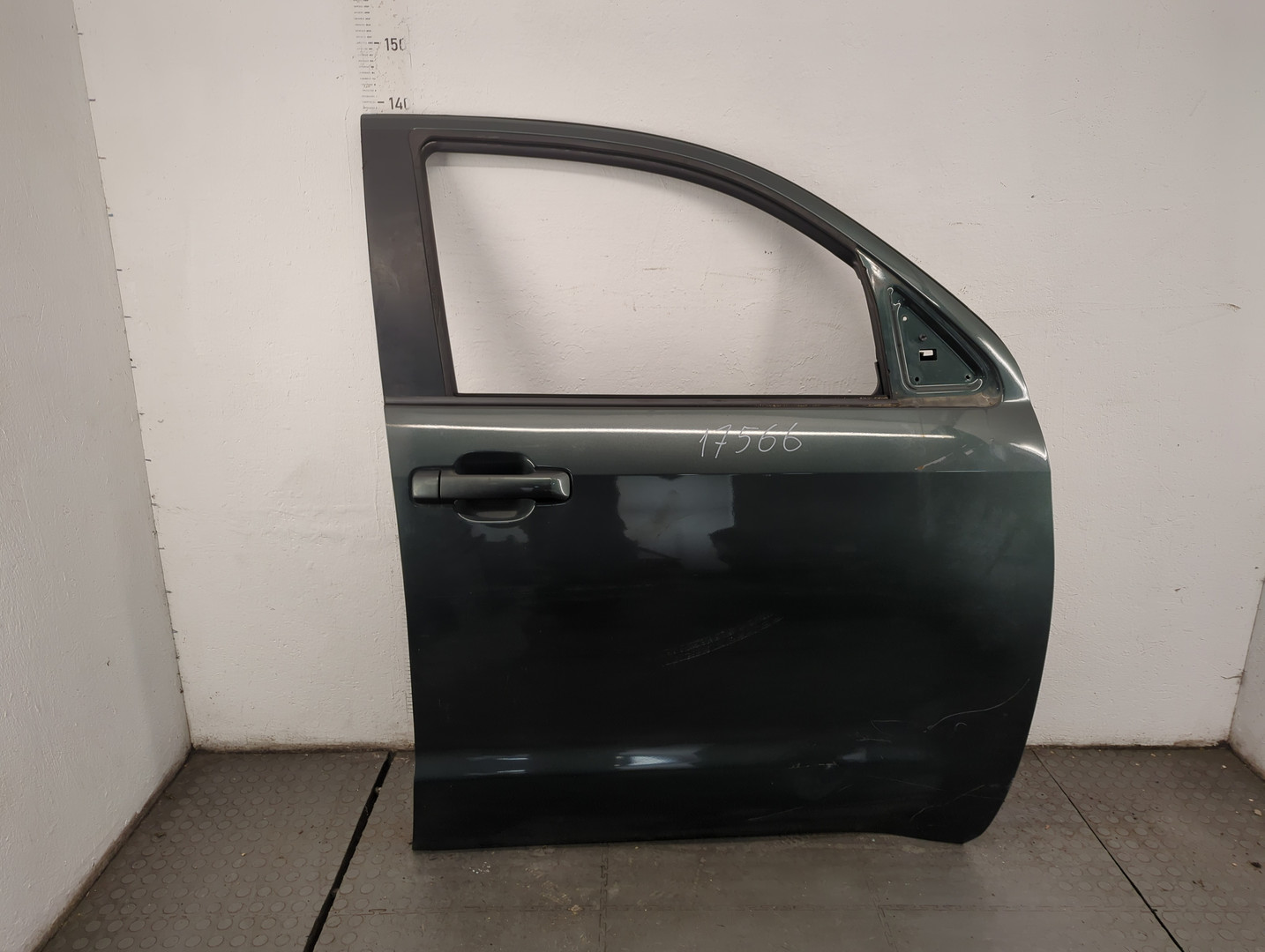 Дверь передняя правая