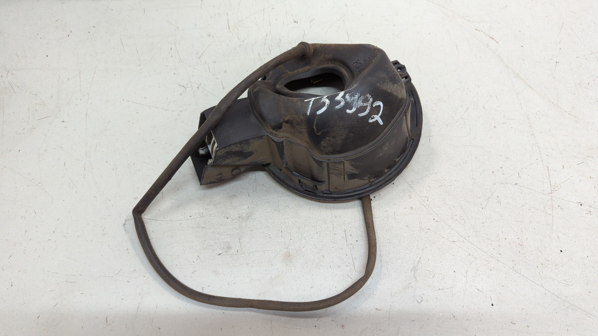 Лючок бензобака