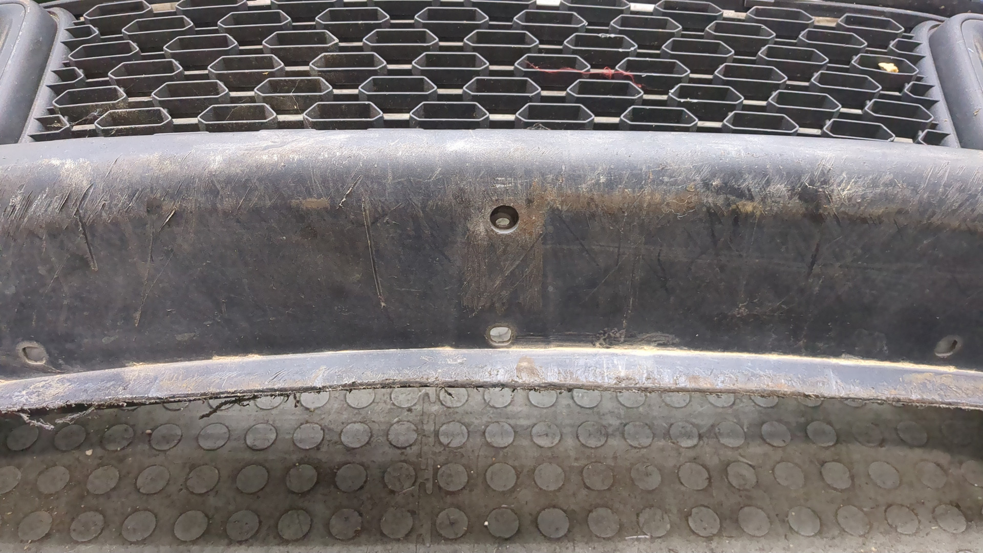 Бампер передний