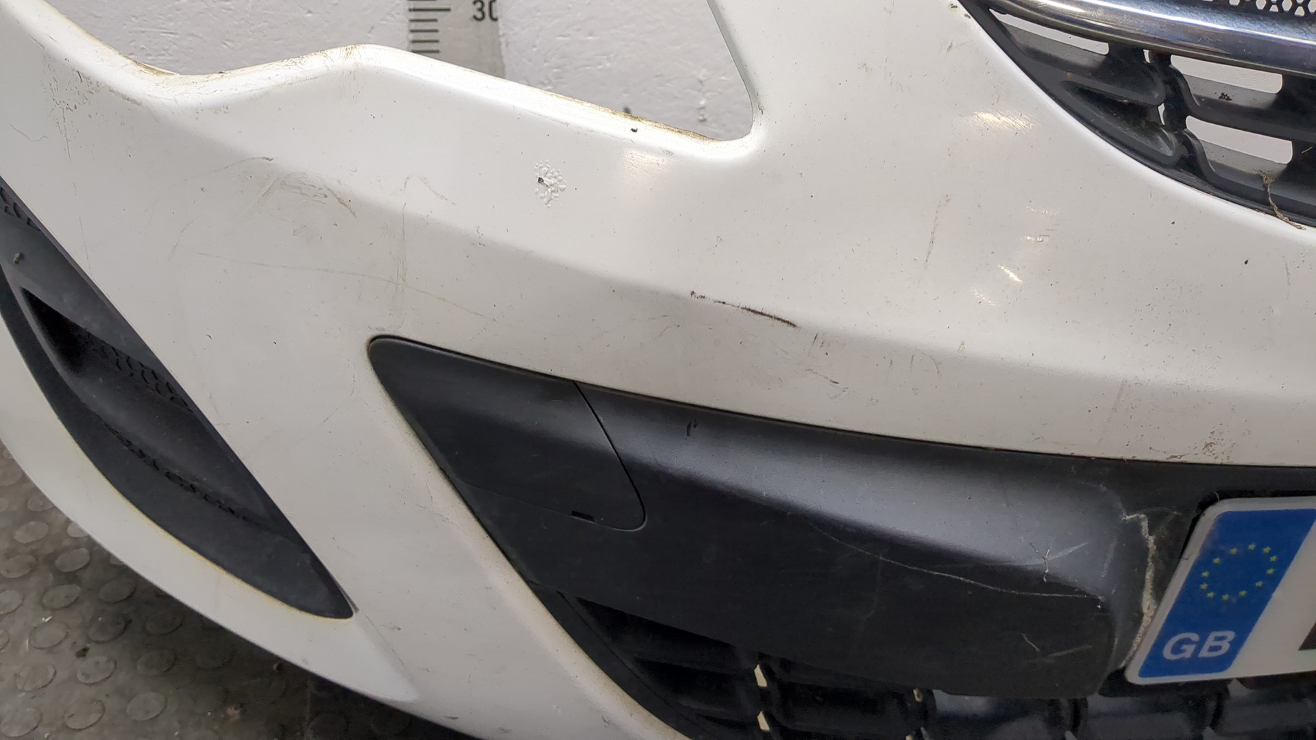 Бампер передний