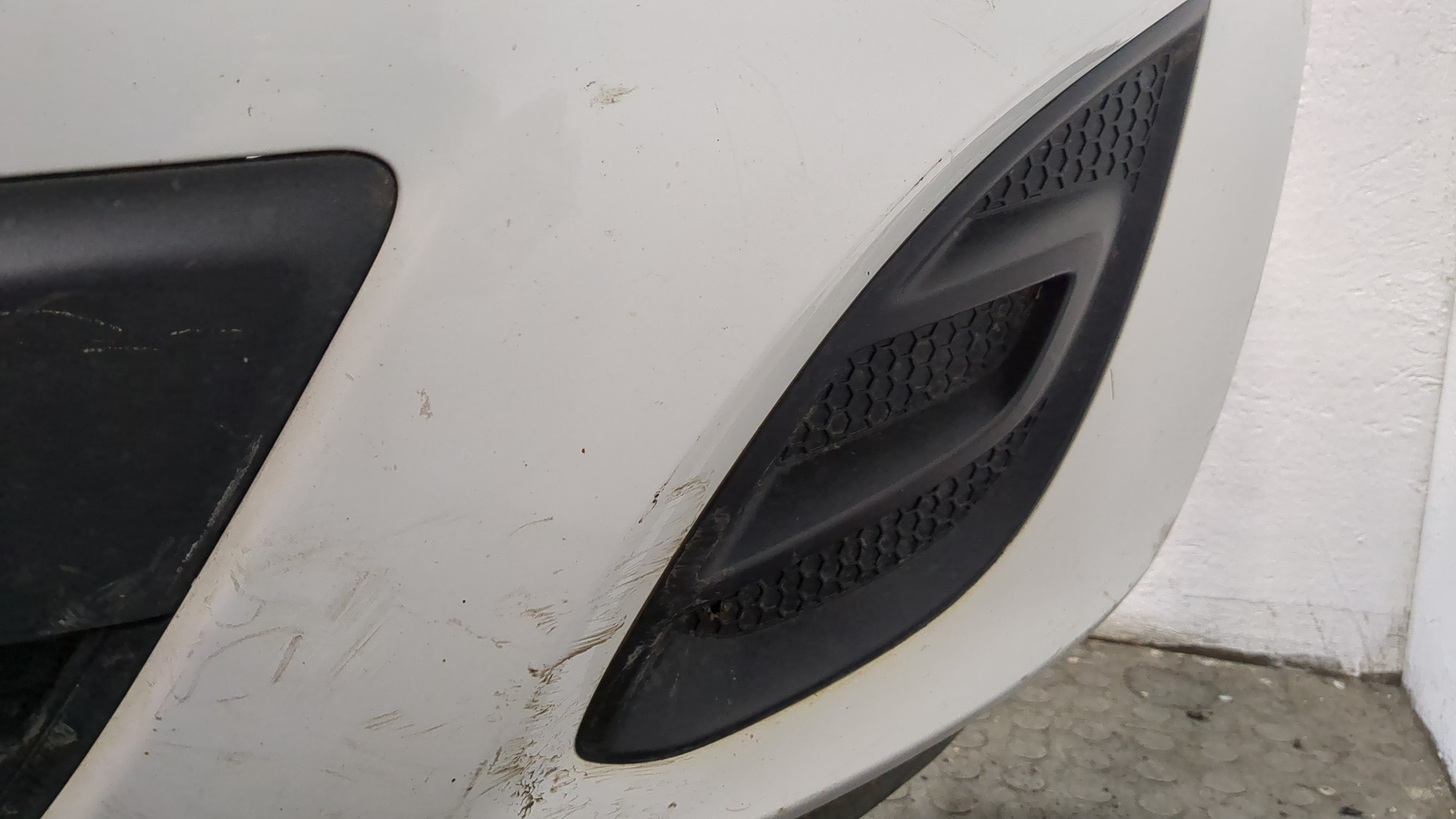 Бампер передний