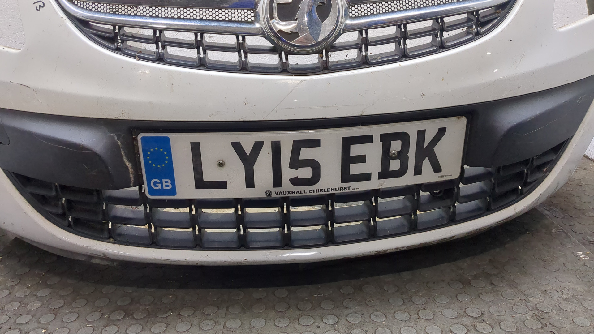 Бампер передний