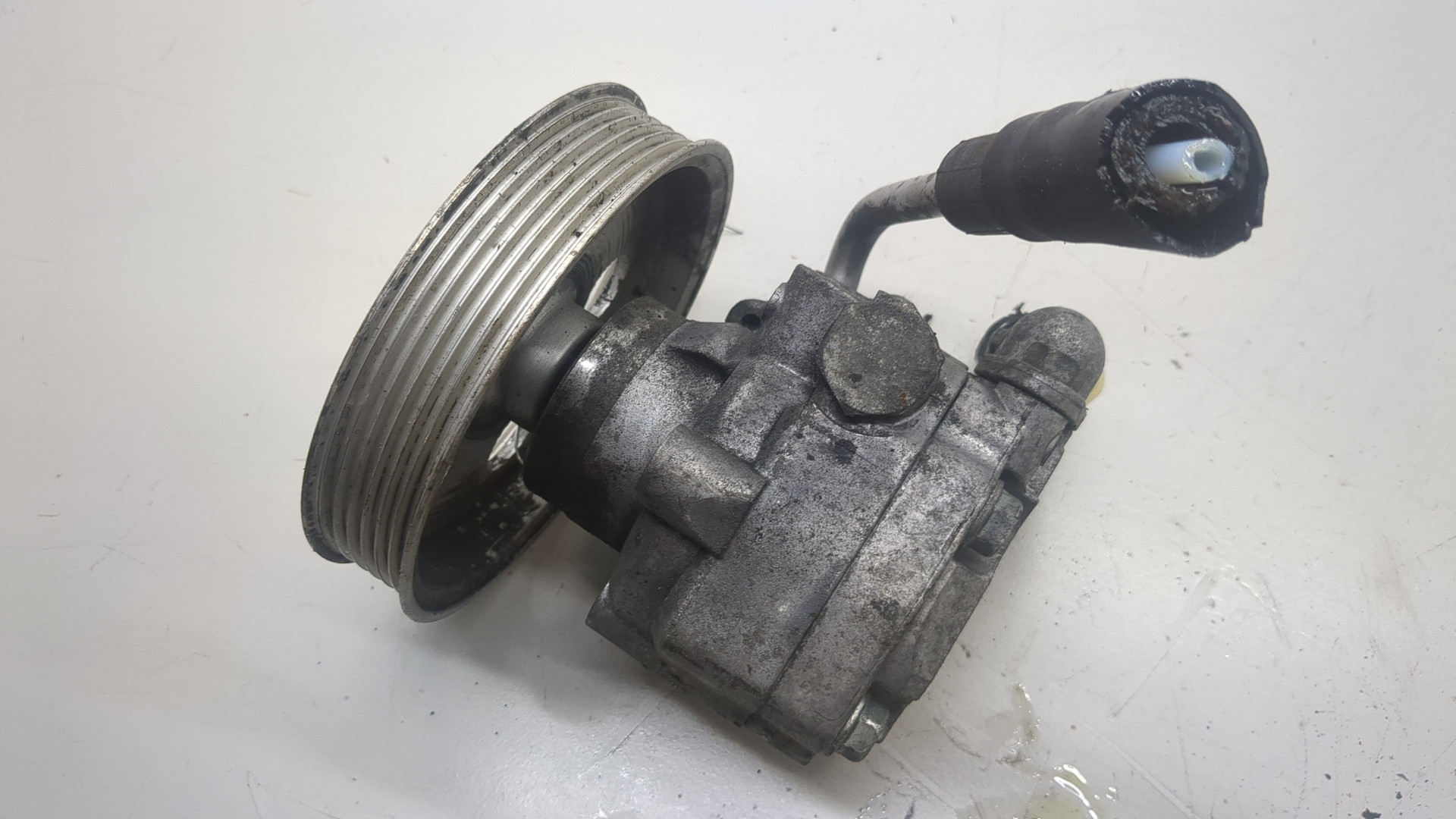 Насос ГУР (гидроусилитель руля)