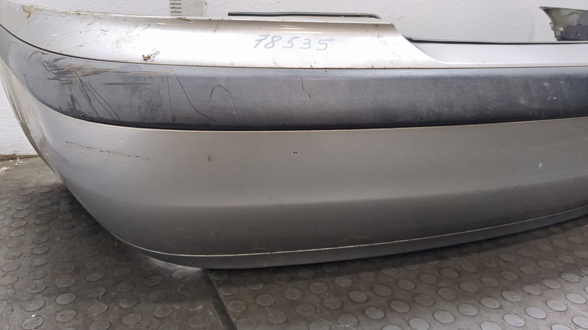 Бампер задний