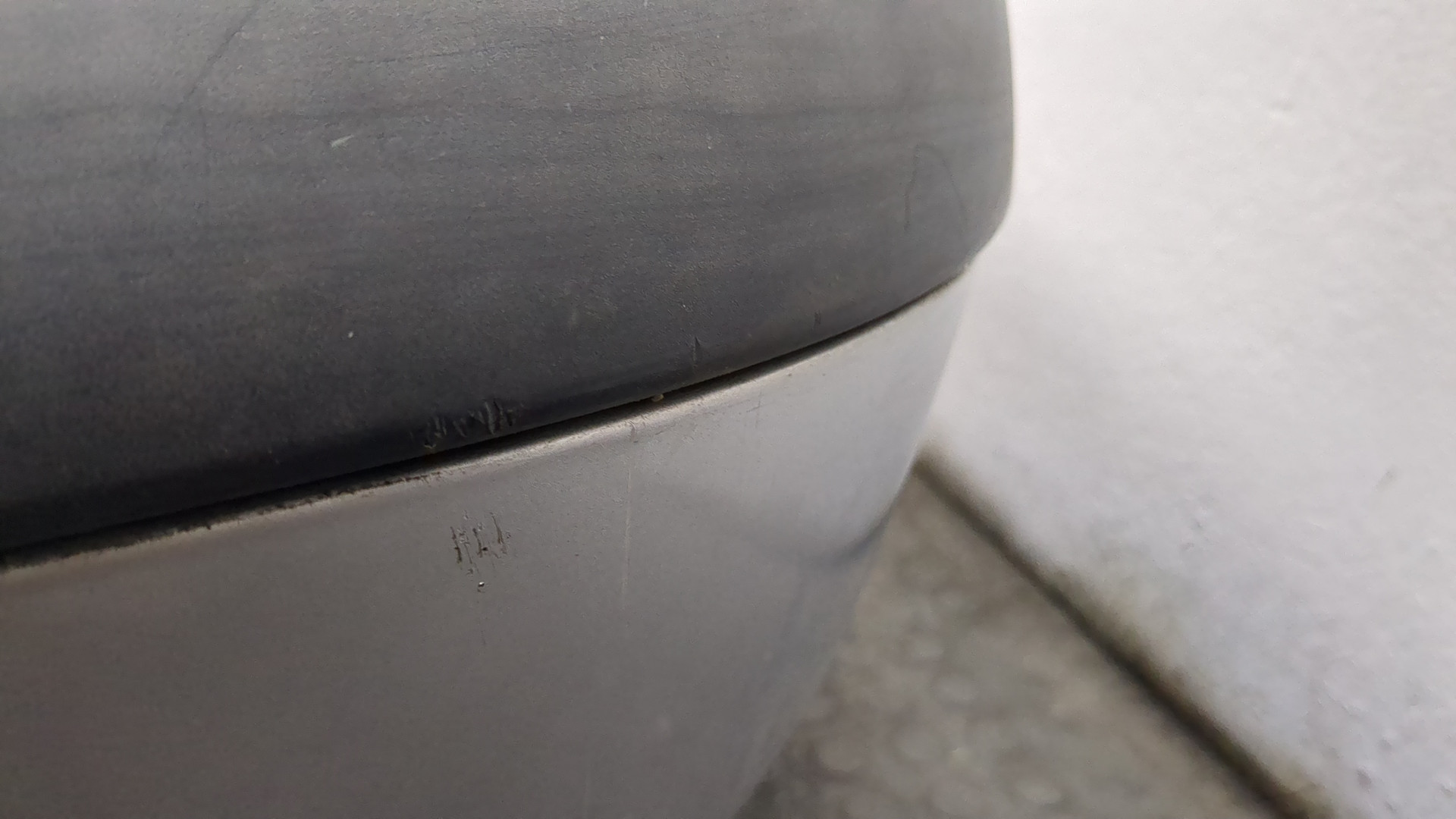 Бампер задний