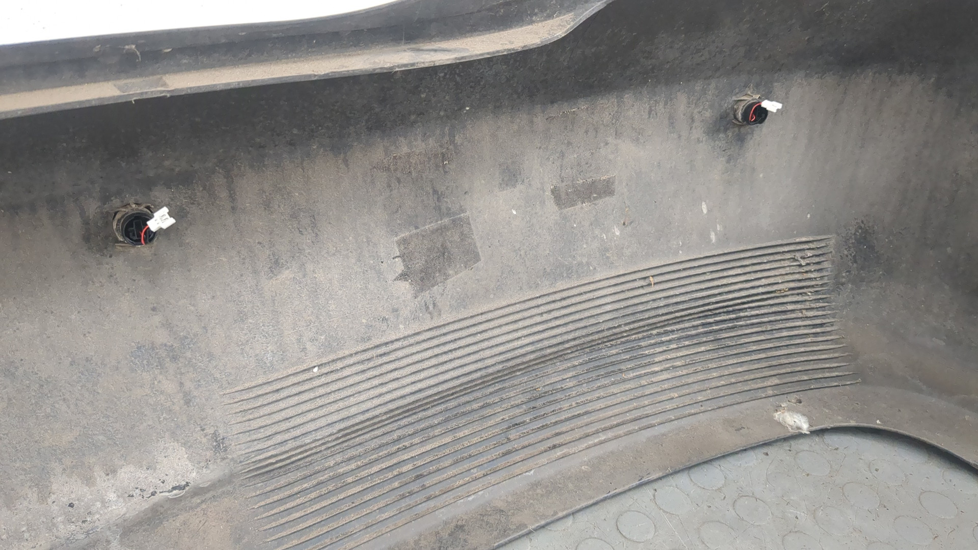 Бампер задний