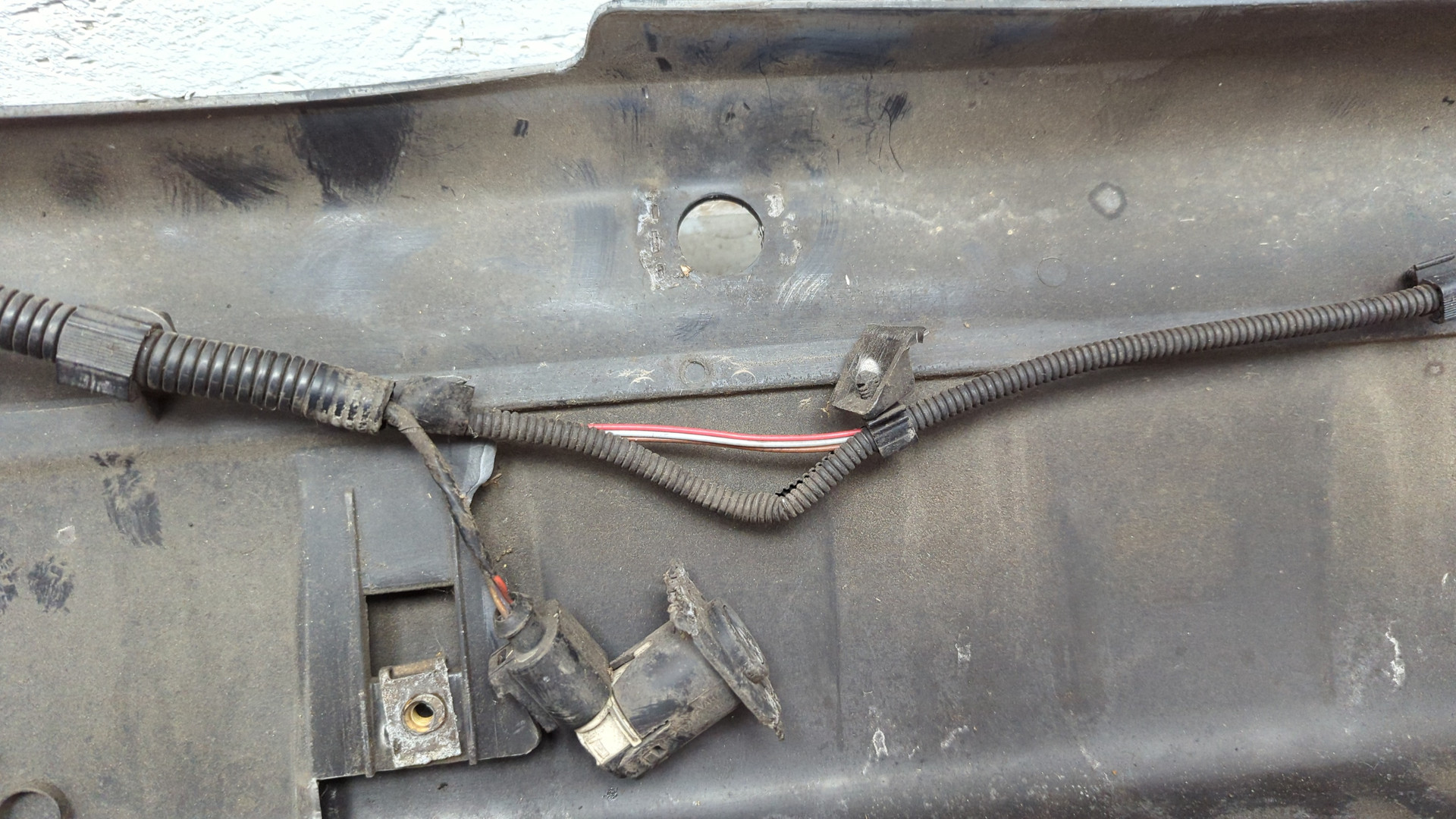 Бампер задний