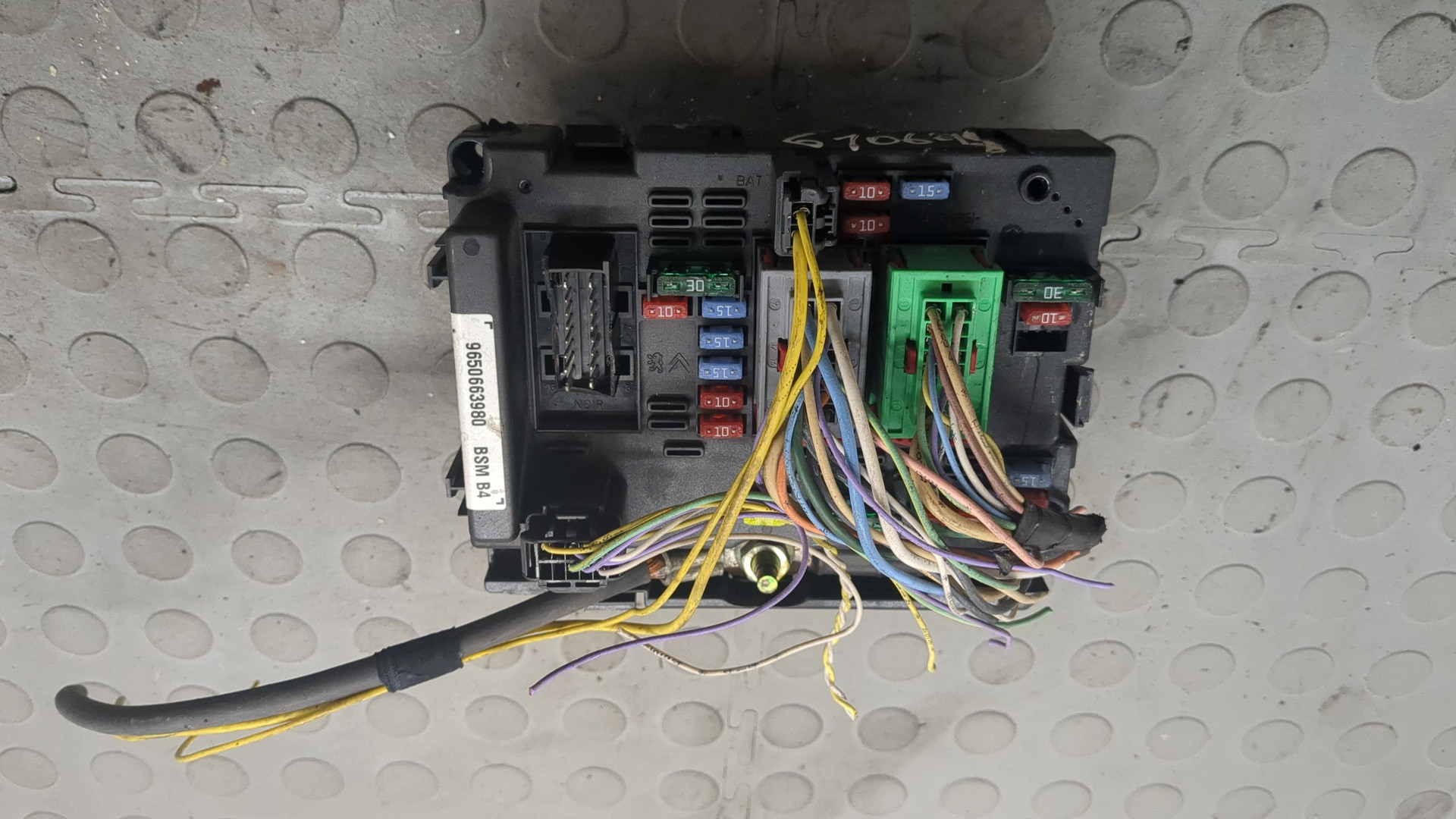 Блок предохранителей