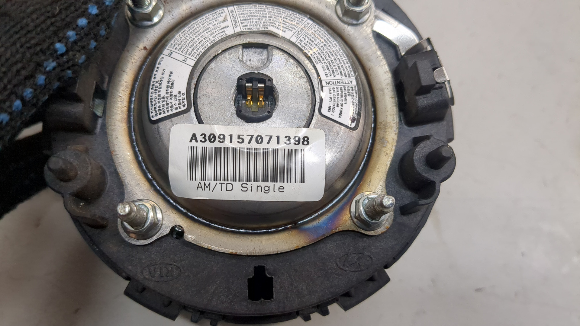 Подушка безопасности в рулевое колесо