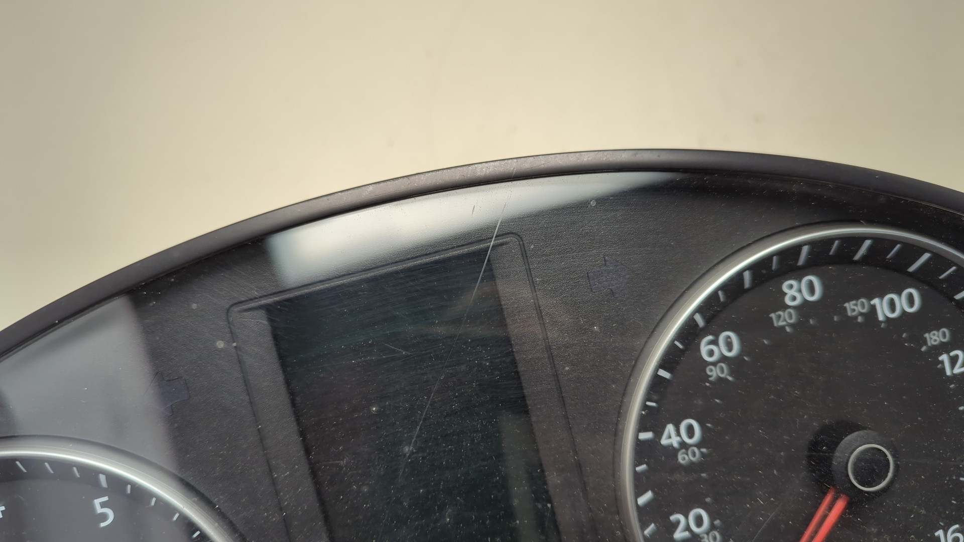 Панель приборов