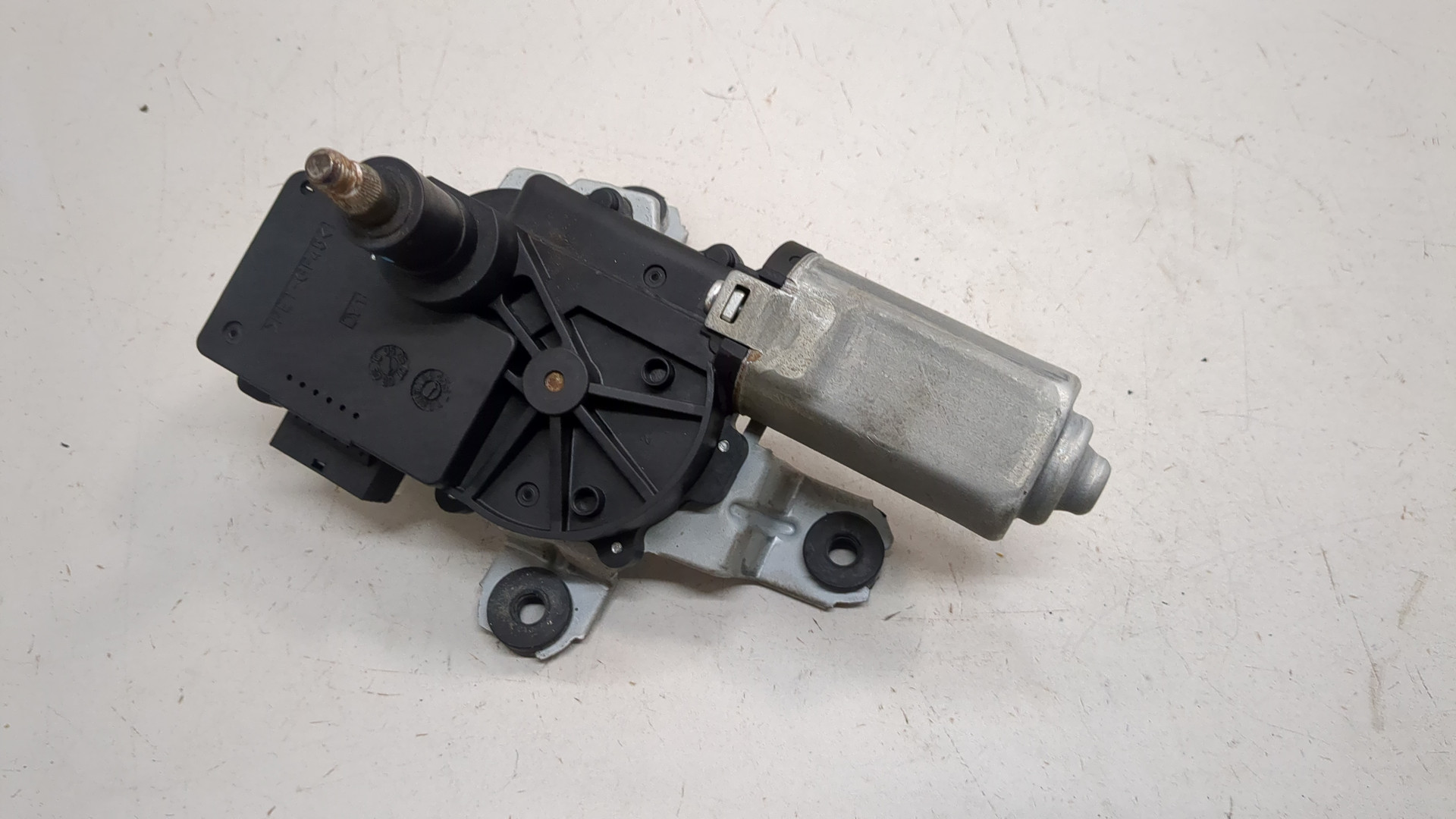 Моторчик стеклоочистителя задний