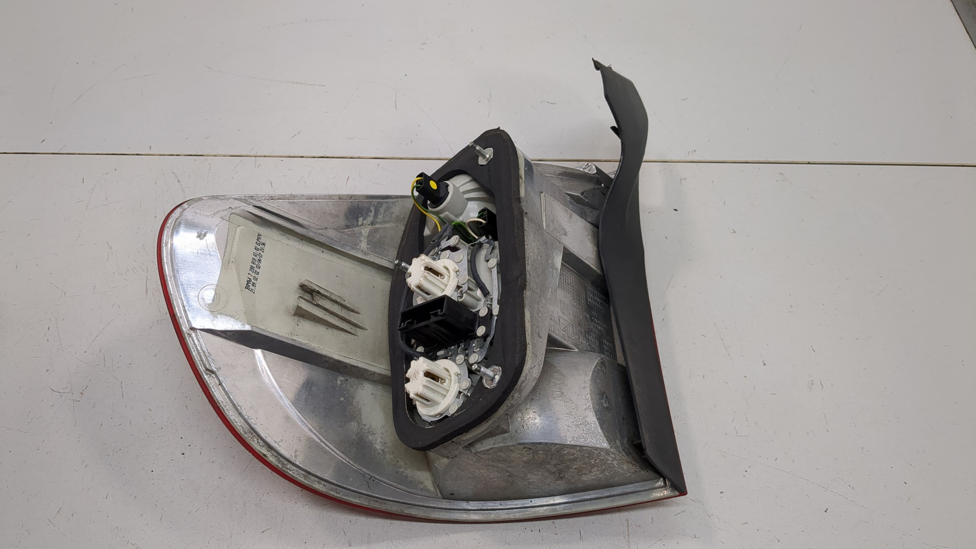 Фонарь задний правый