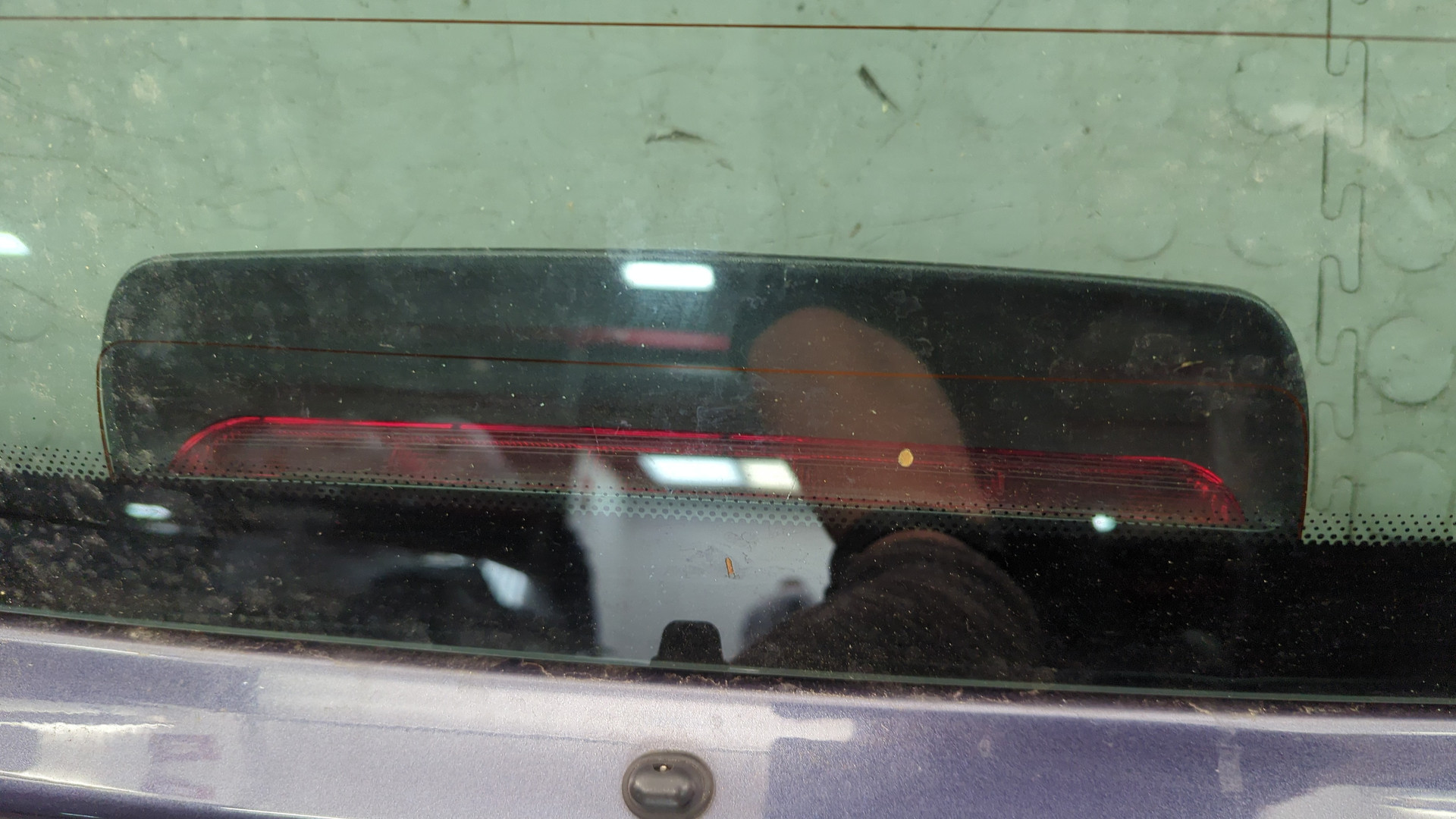 Дверь багажника