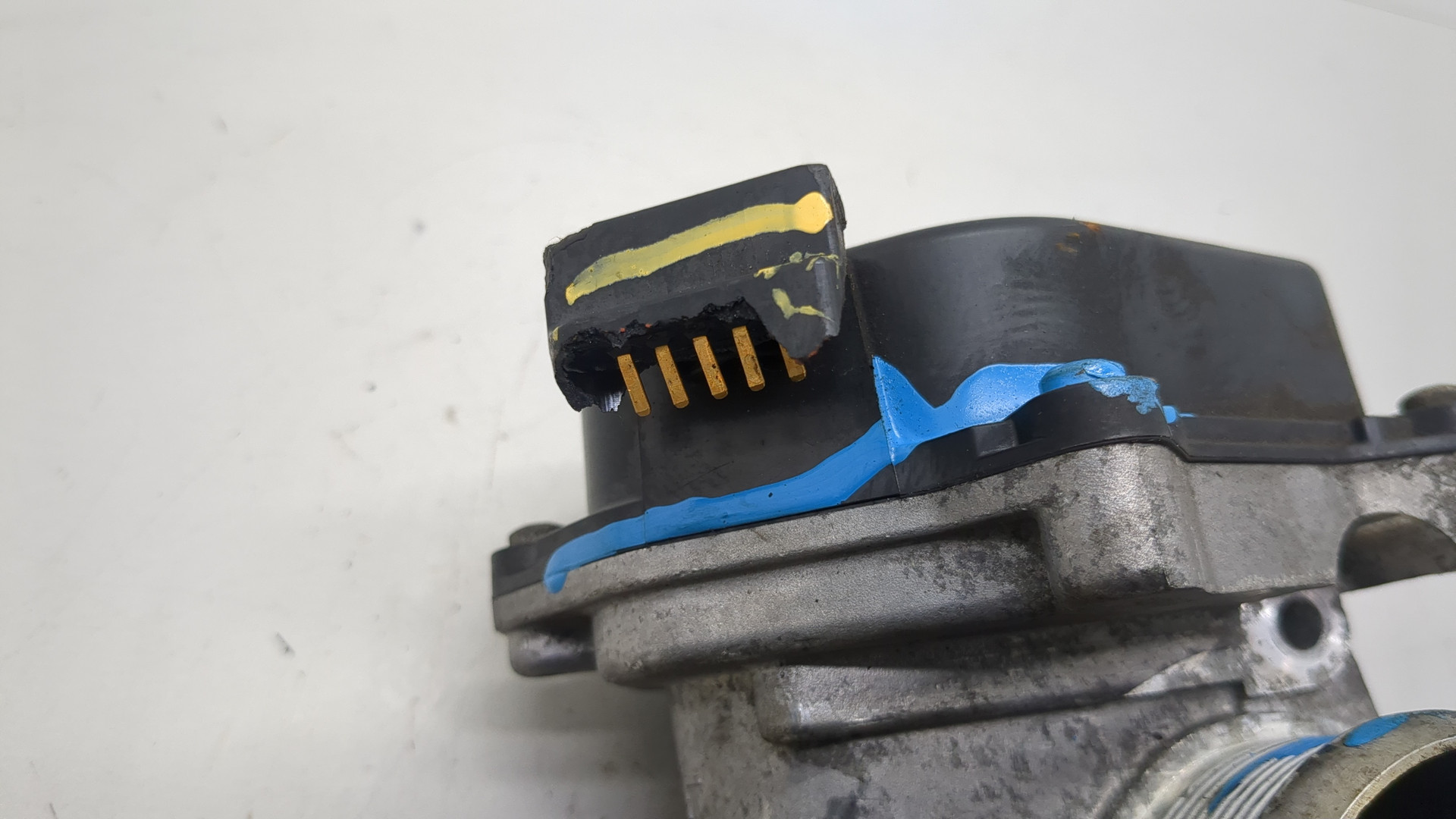 Заслонка дроссельная электрическая