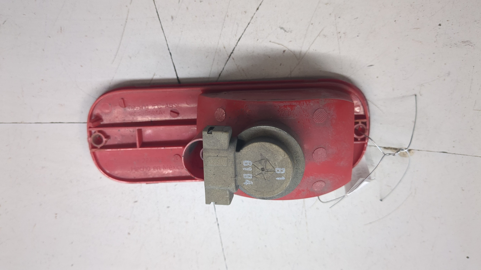 Фара противотуманная левая