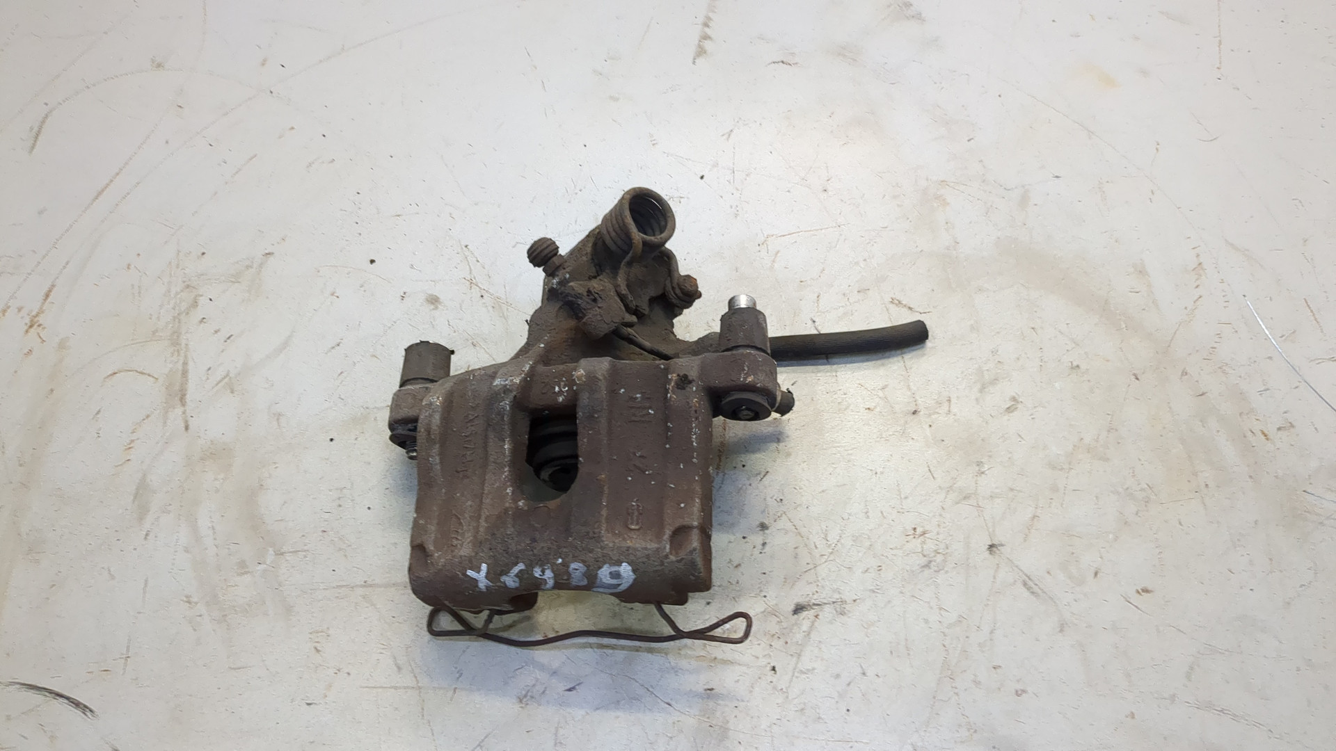 Суппорт задний правый