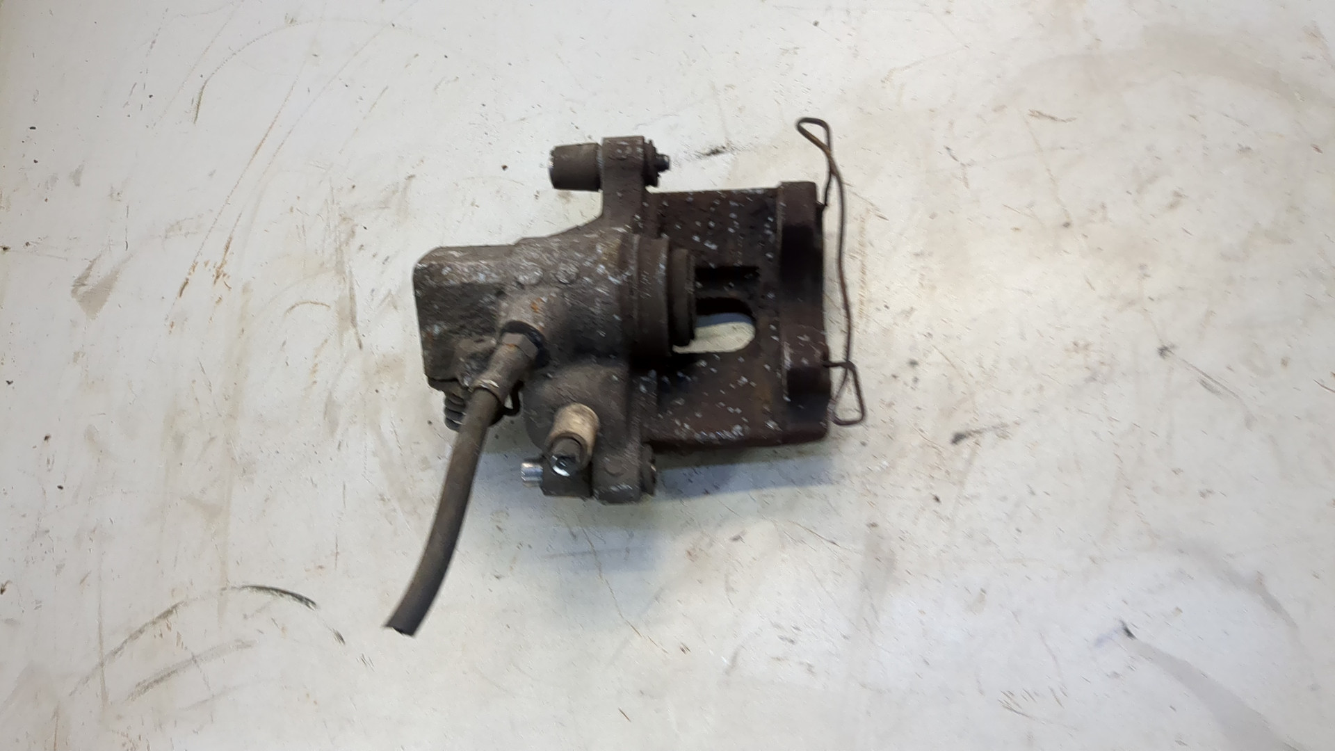 Суппорт задний правый