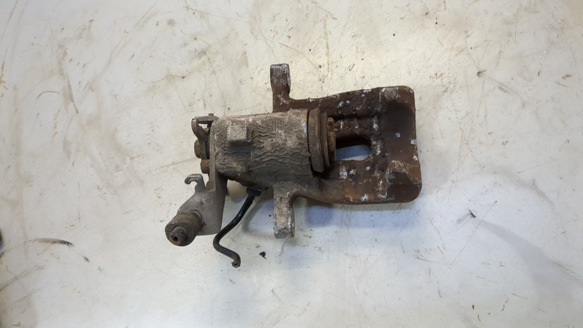 Суппорт задний правый