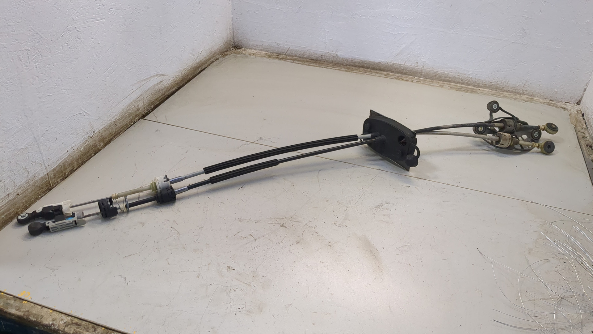 Трос КПП (выбора/переключения передач)