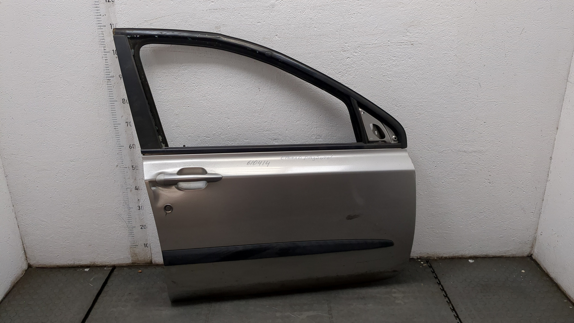 Дверь передняя правая