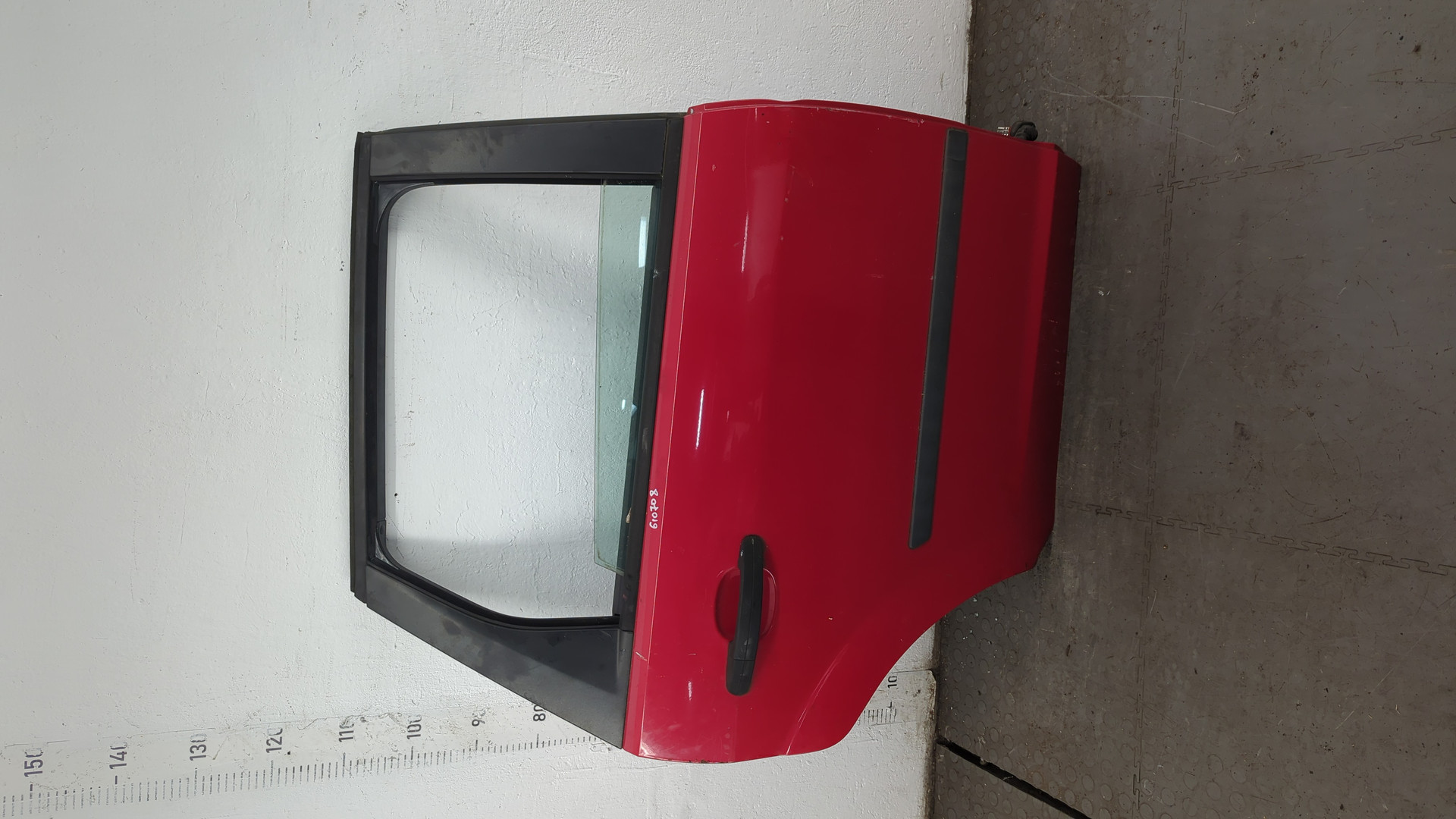 Дверь задняя правая