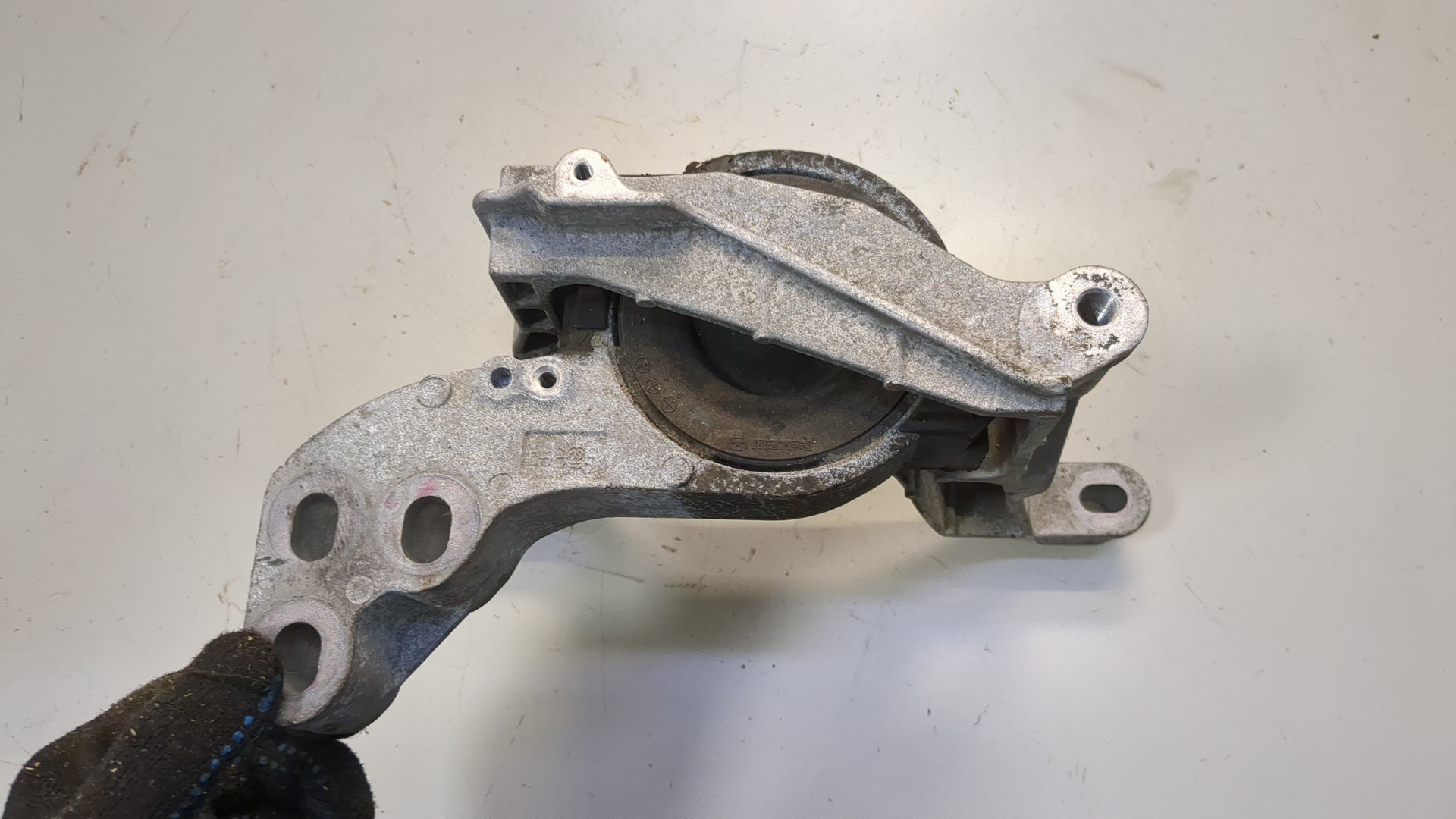 Опора двигателя