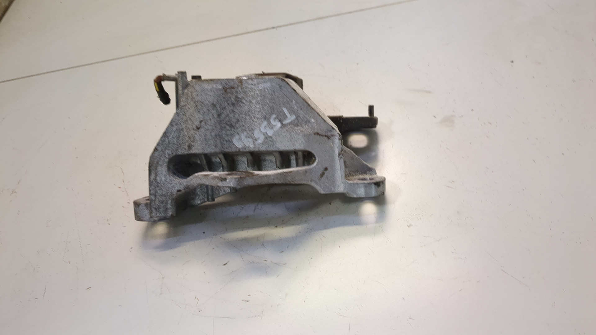 Опора двигателя