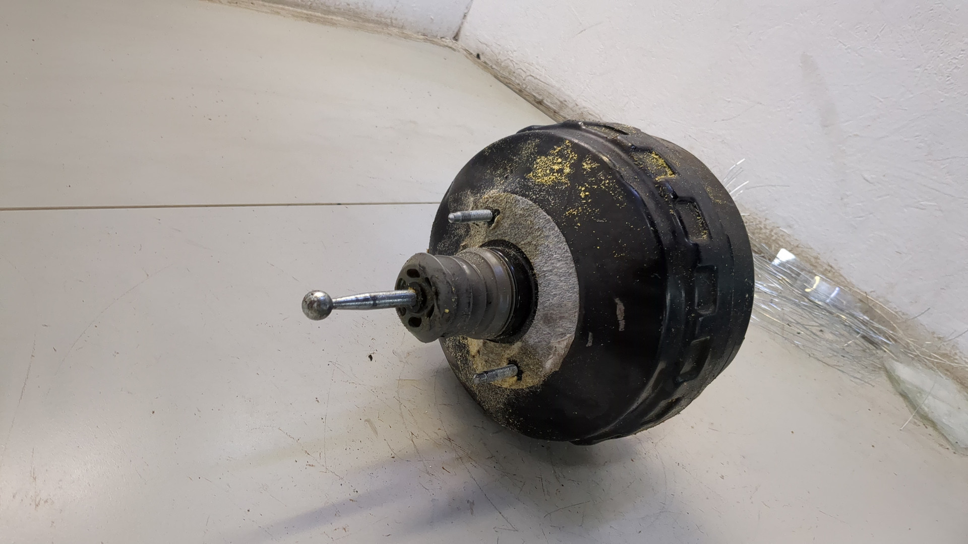 Усилитель тормозов вакуумный