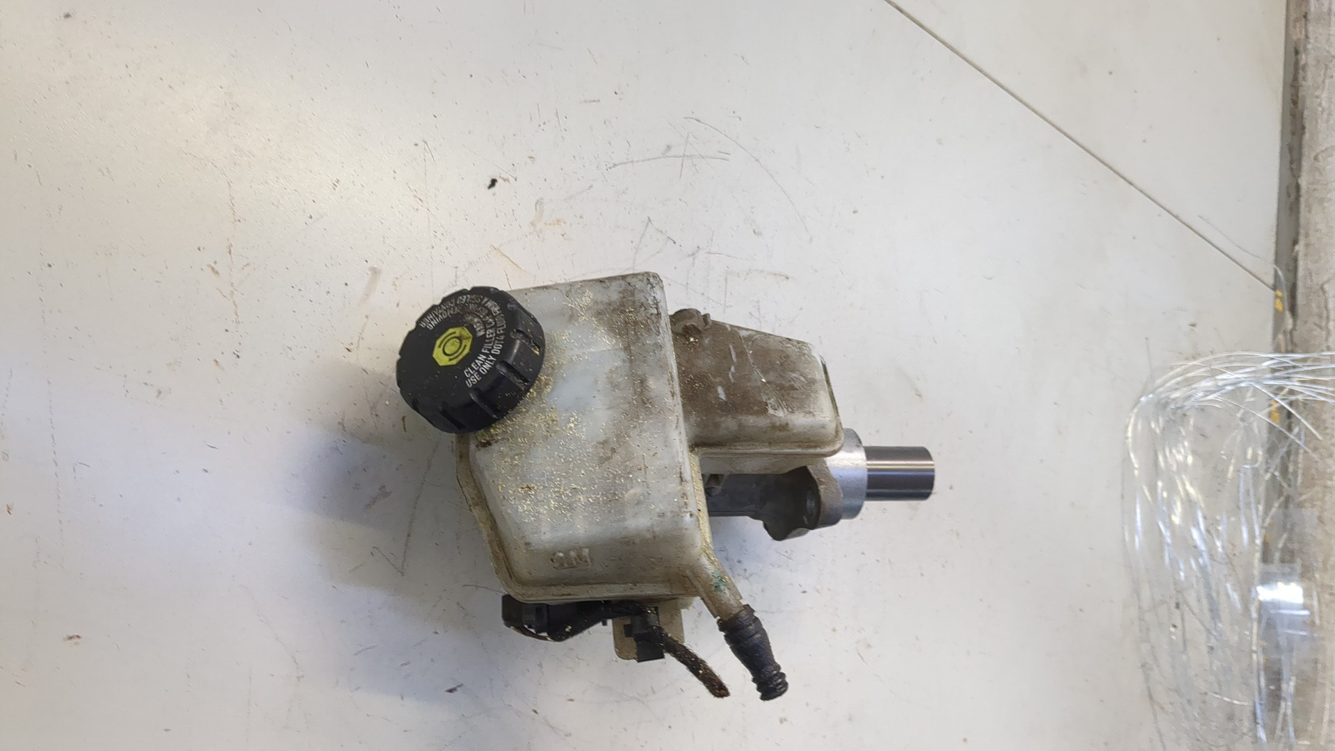 Цилиндр тормозной главный