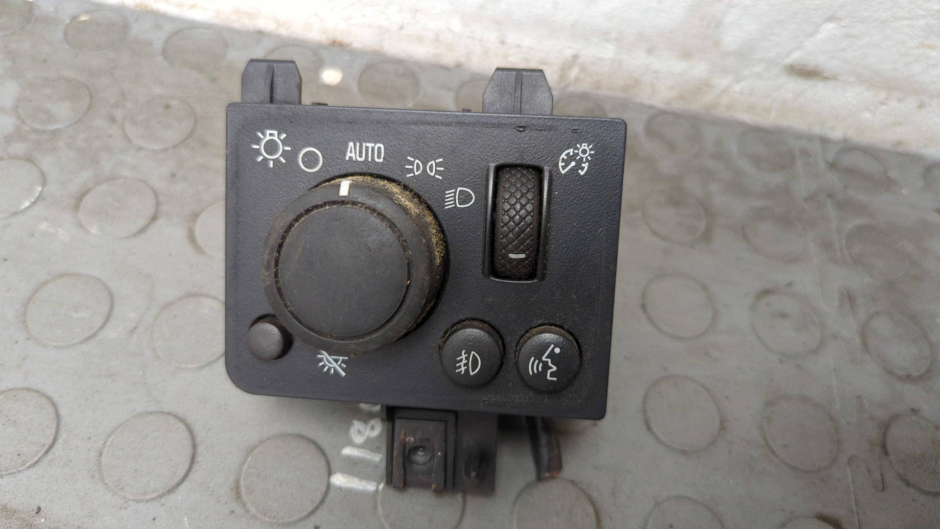 Переключатель света фар