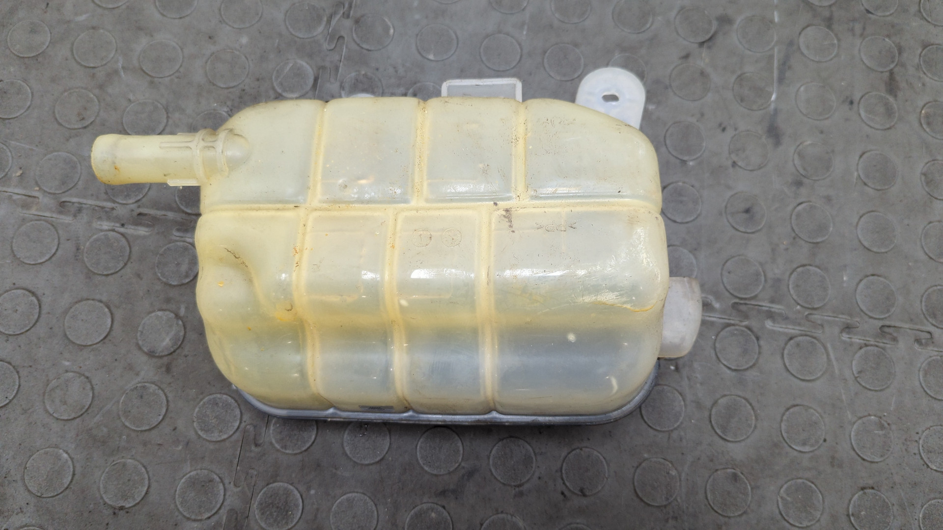 Бачок расширительный