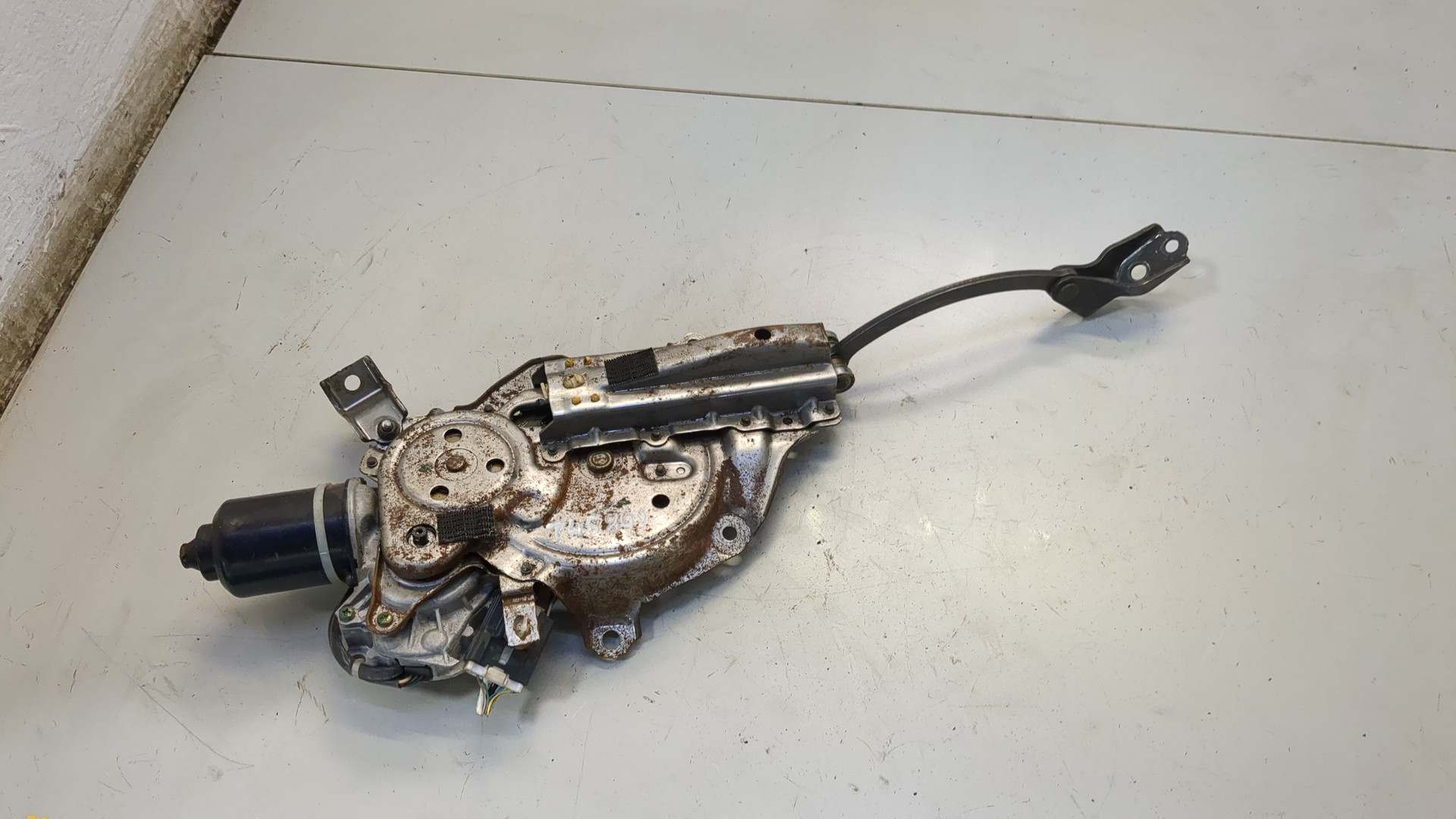 Активатор замка багажника