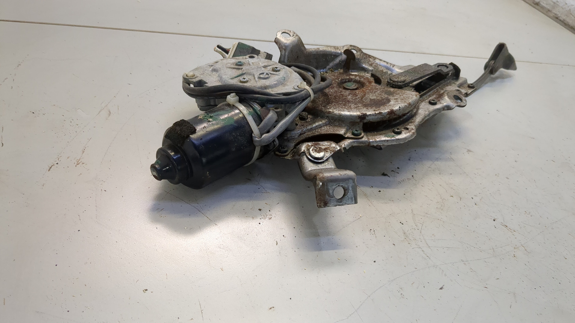 Активатор замка багажника