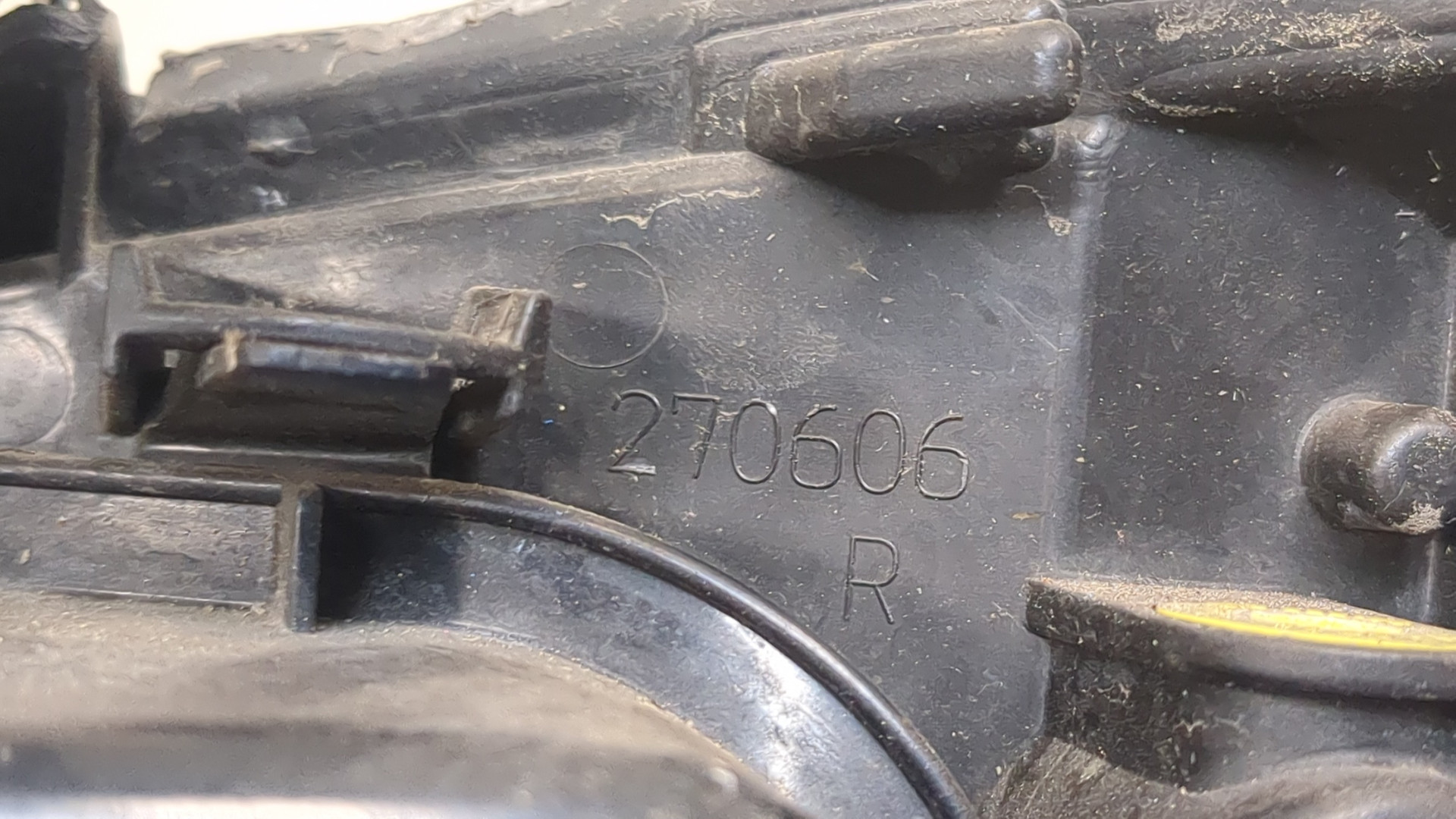 Фара правая