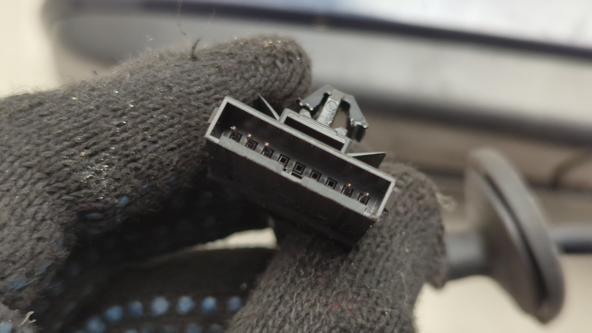 Зеркало правое электрическое