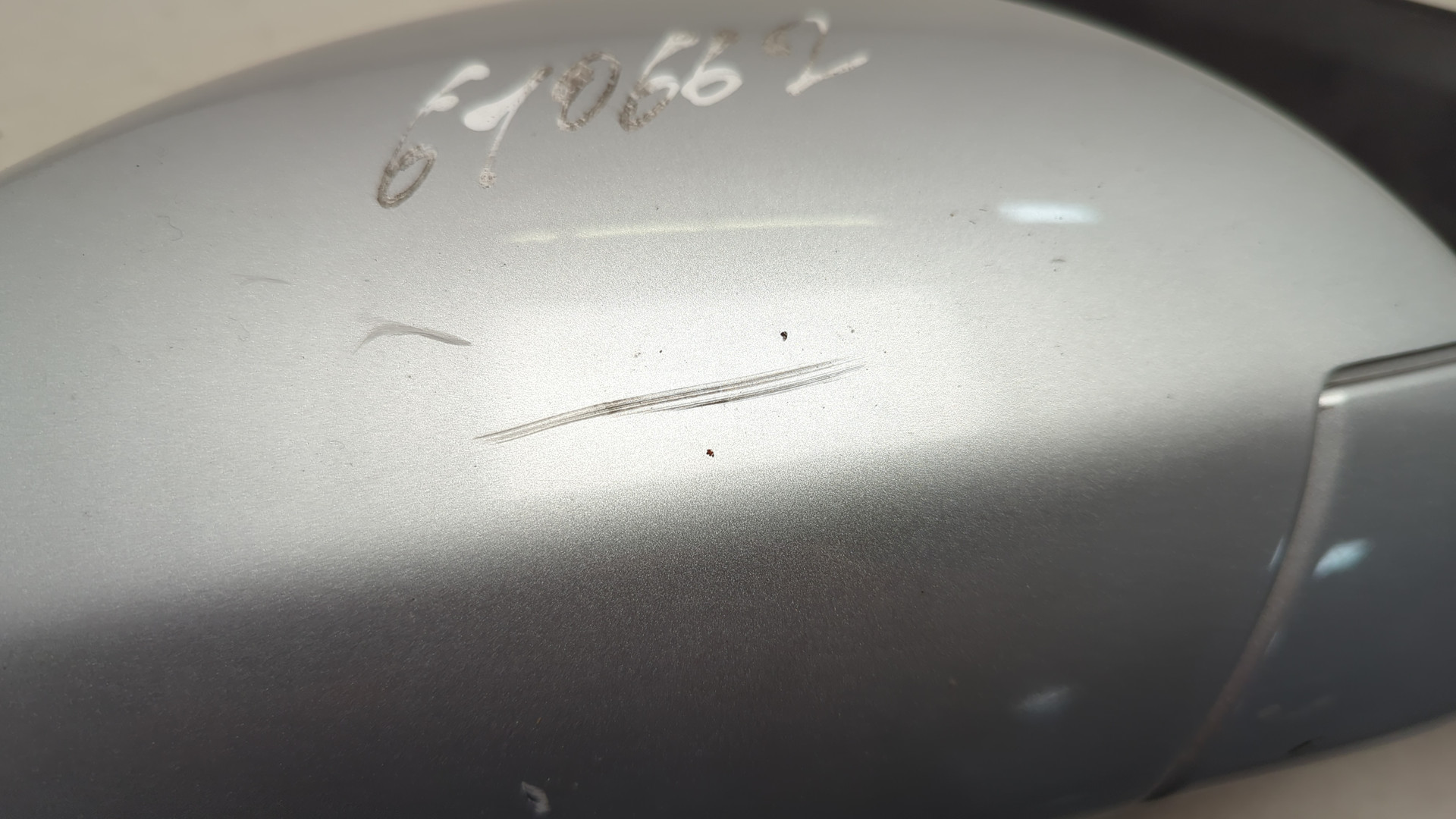 Зеркало правое электрическое