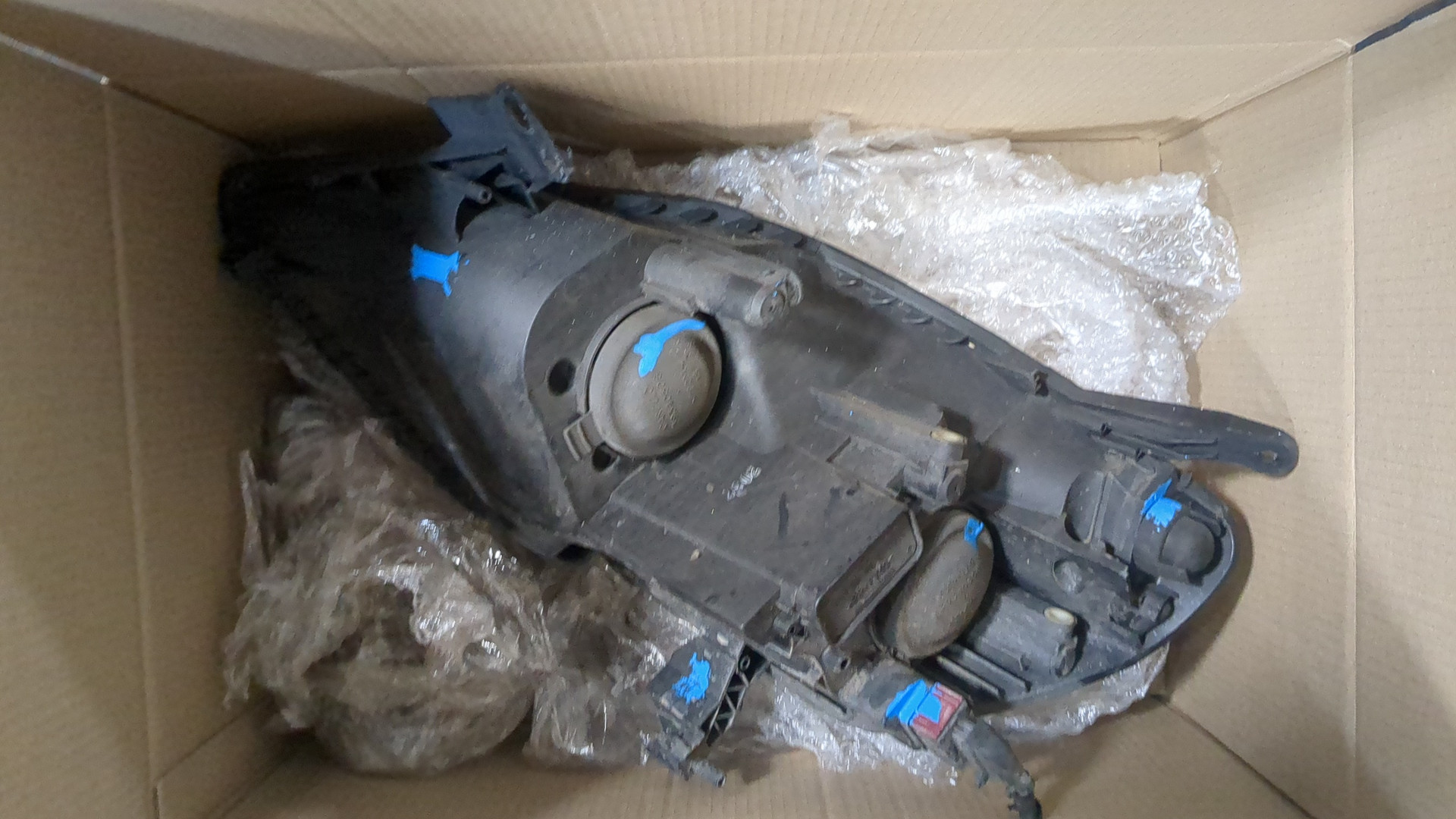 Фара правая