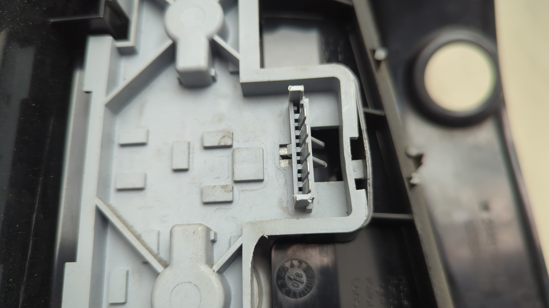 Фонарь задний правый