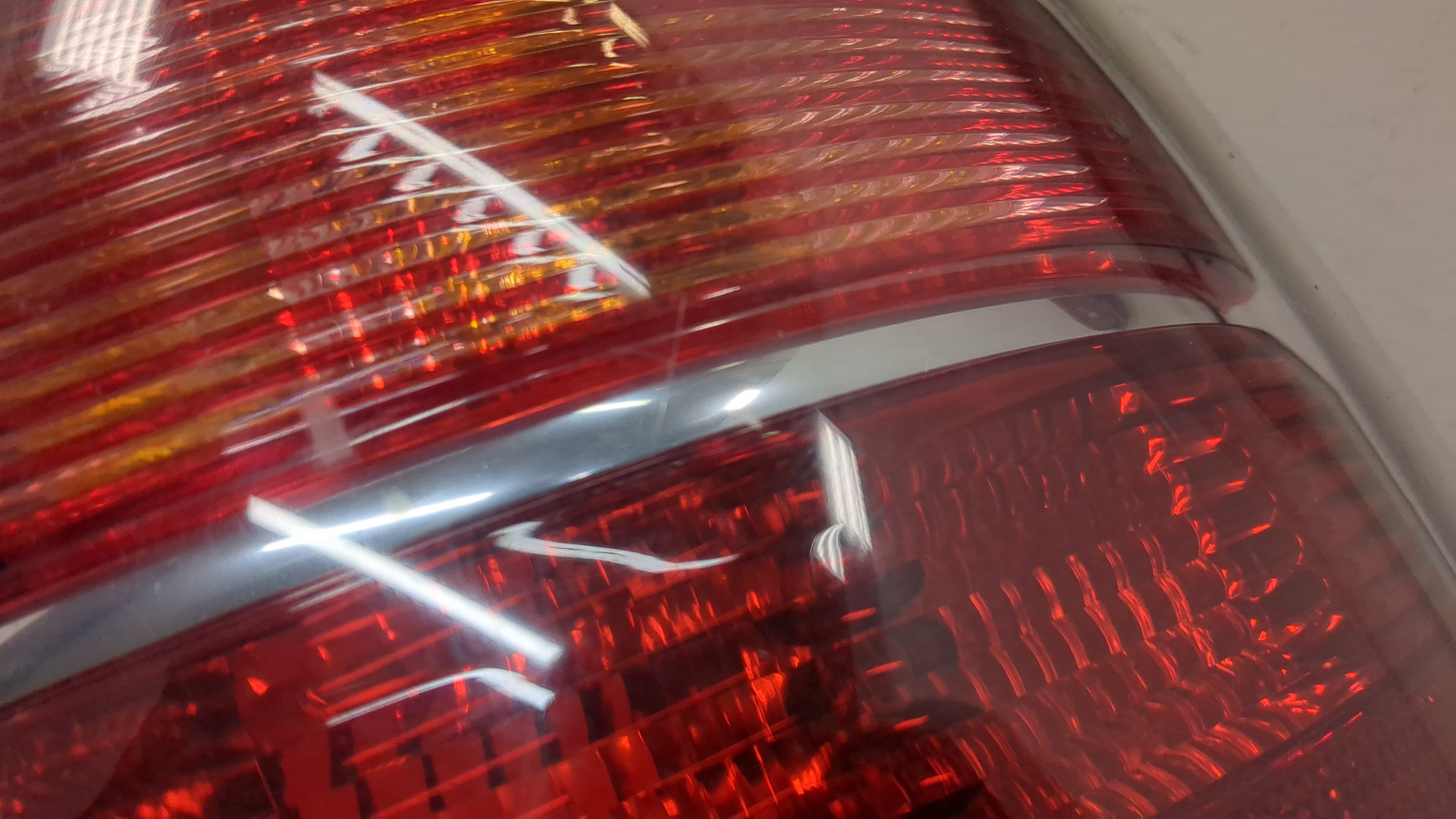 Фонарь задний правый