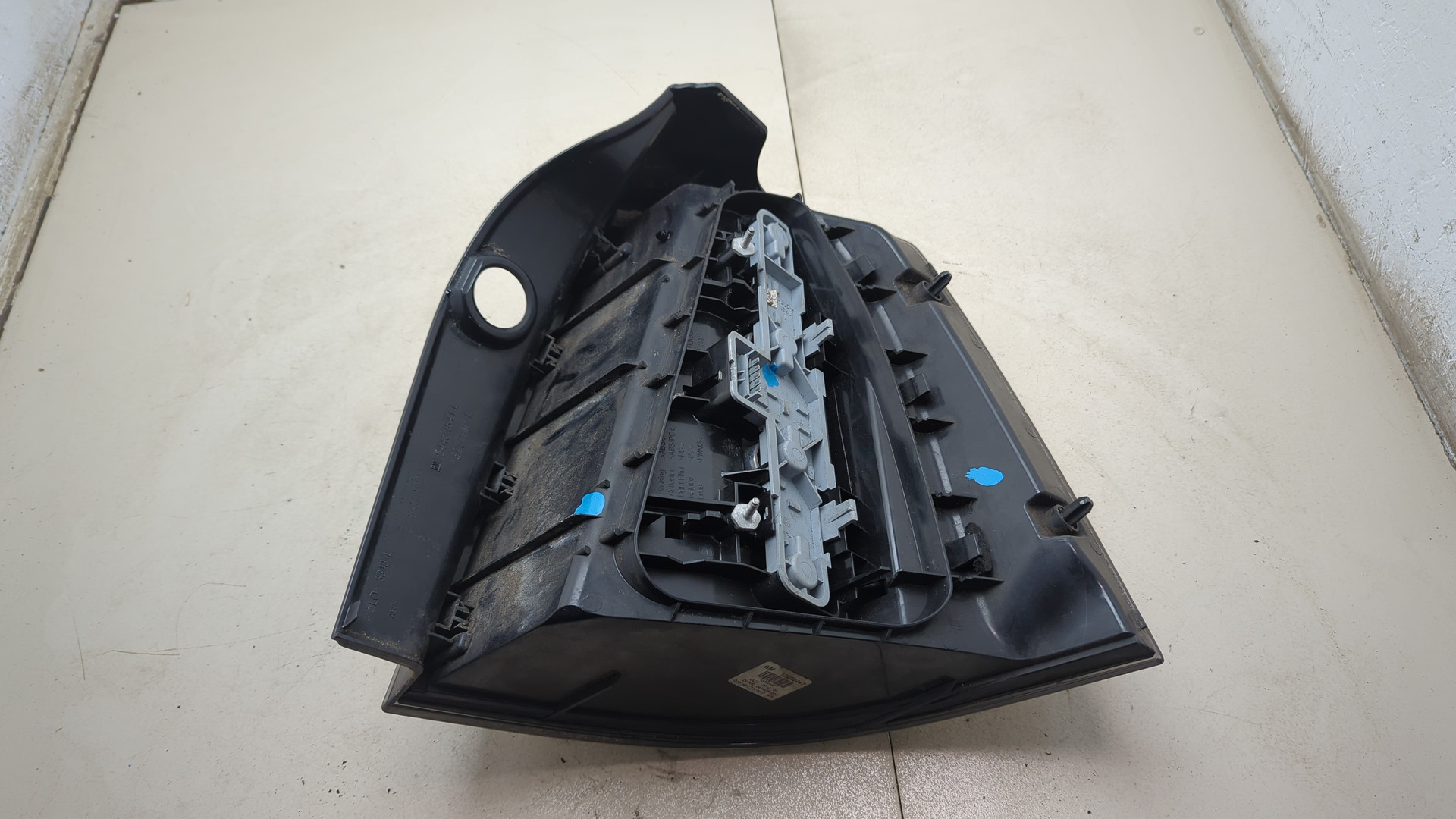 Фонарь задний левый