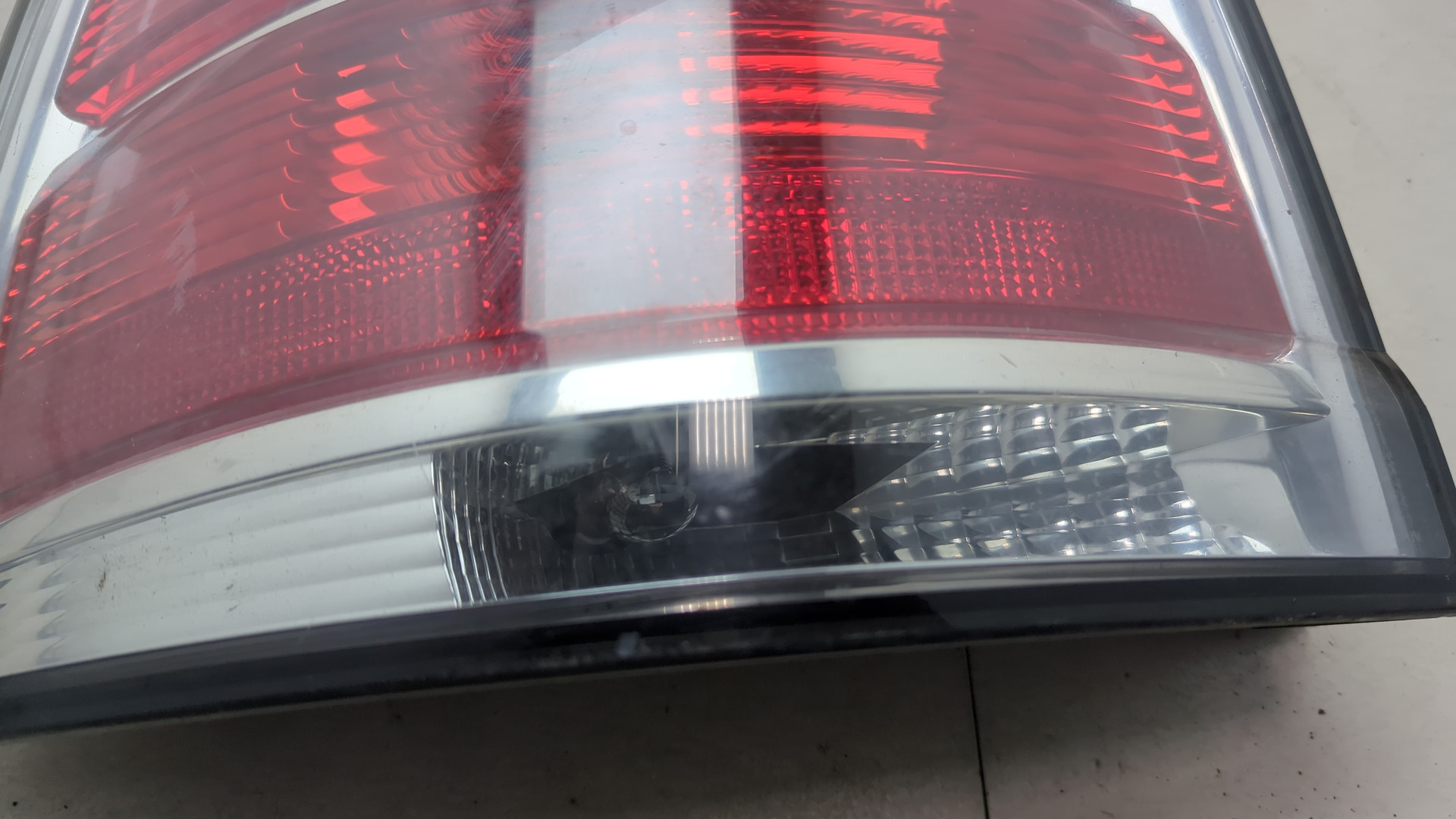 Фонарь задний левый