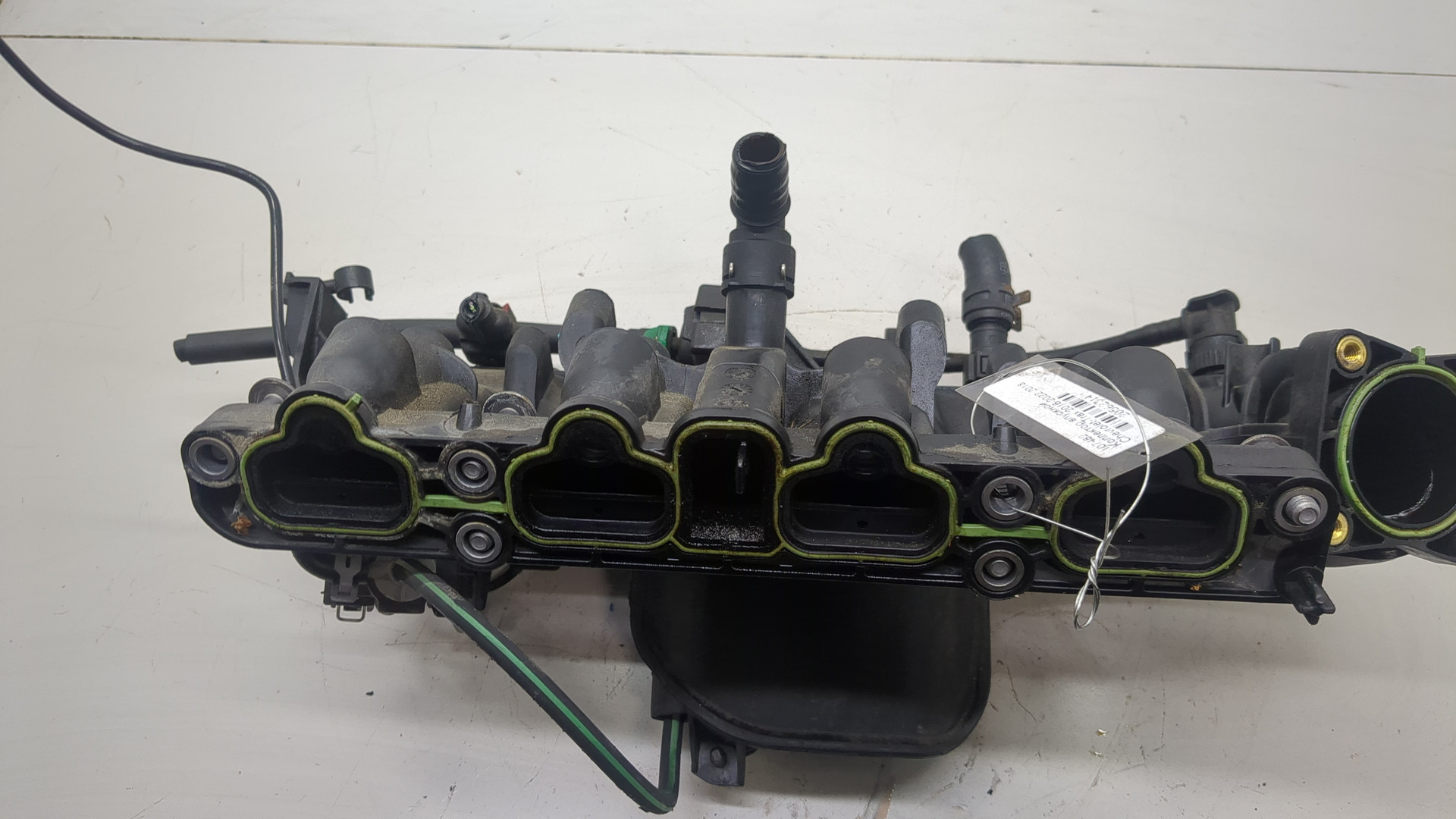 Коллектор впускной