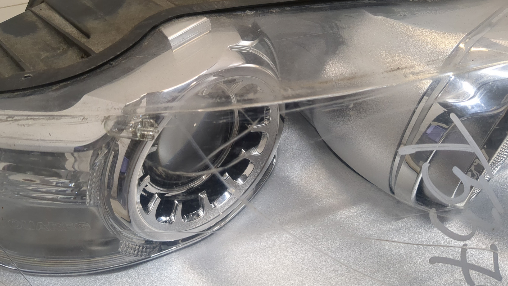 Фара правая